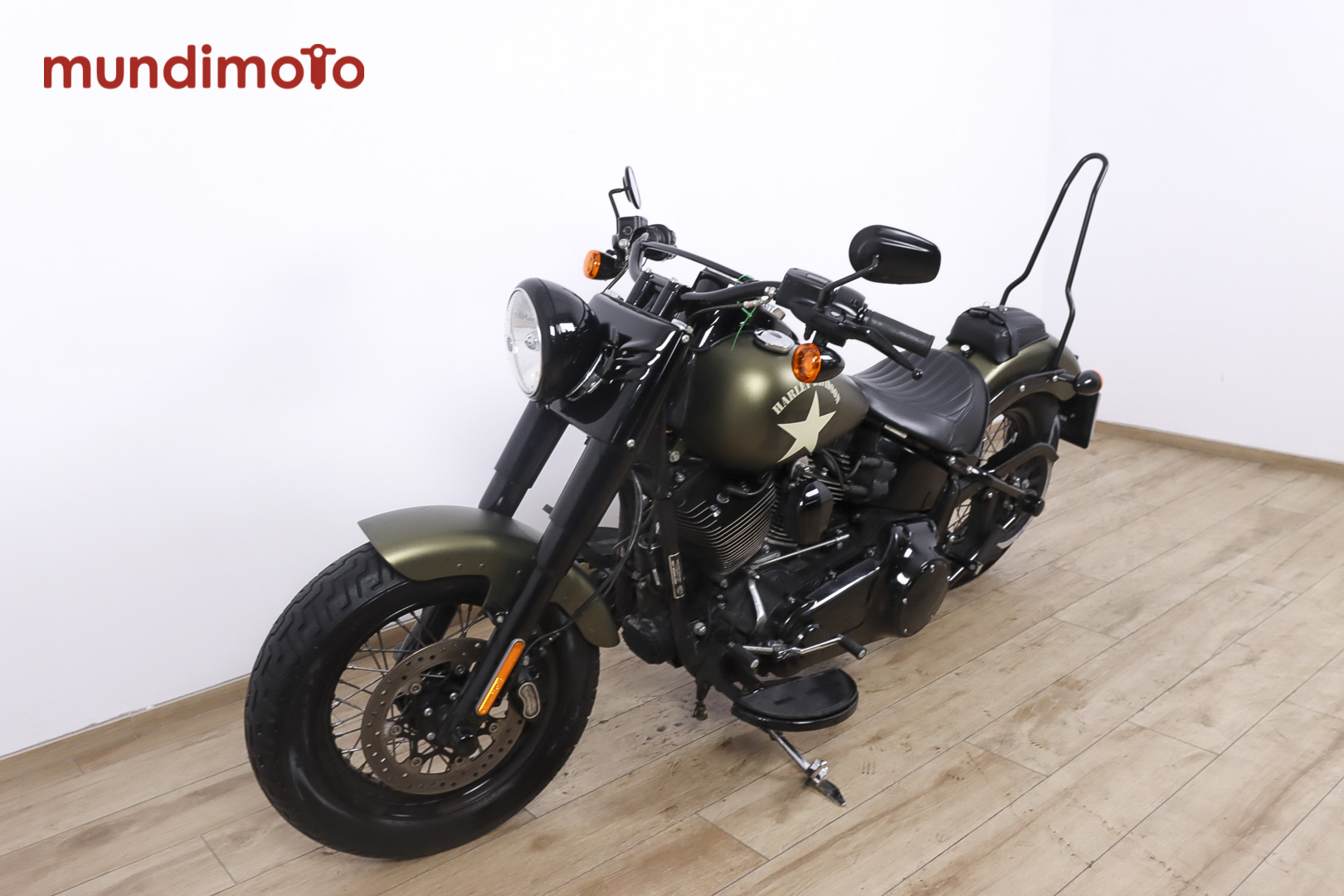 HARLEY DAVIDSON Softail SlimHARLEY DAVIDSON8 HARLEY DAVIDSON Softail SlimHARLEY DAVIDSON8
