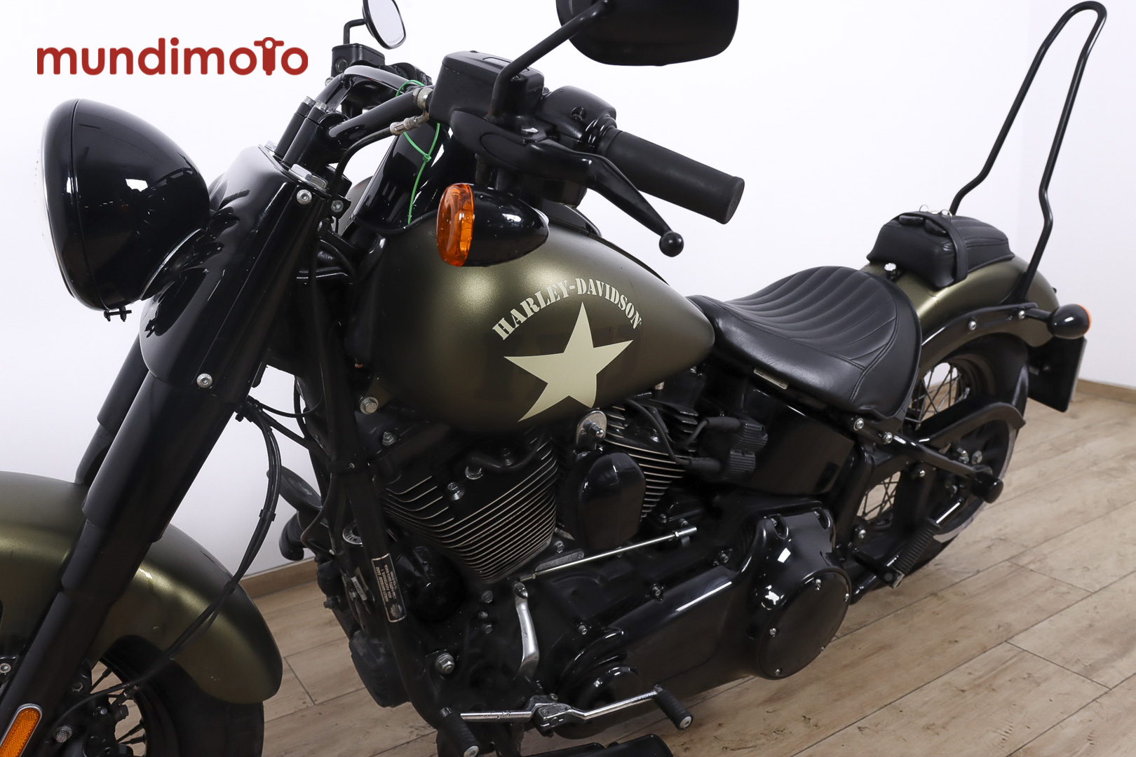 HARLEY DAVIDSON Softail SlimHARLEY DAVIDSON12 HARLEY DAVIDSON Softail SlimHARLEY DAVIDSON12