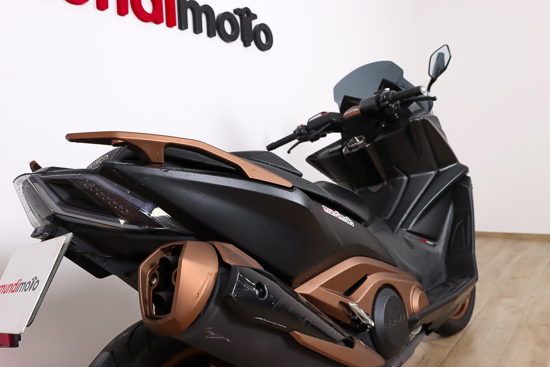KYMCO AK 550KYMCO5 KYMCO AK 550KYMCO5