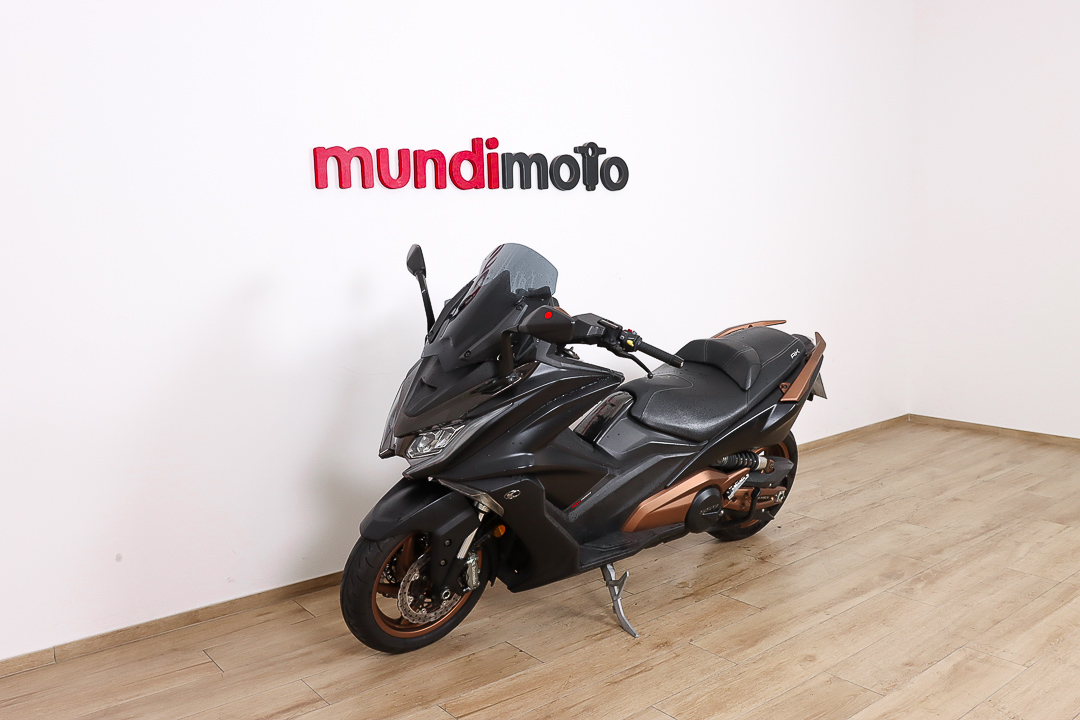 KYMCO AK 550KYMCO8 KYMCO AK 550KYMCO8
