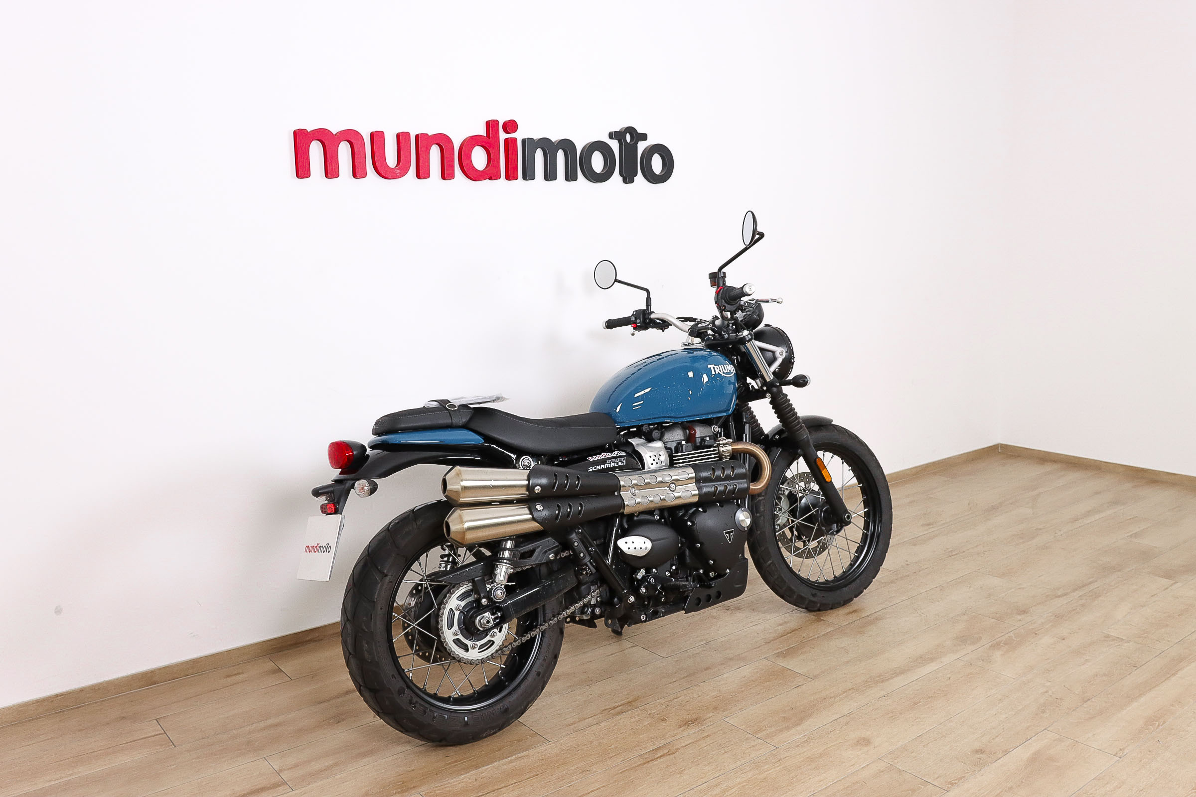 TRIUMPH STREET SCRAMBLERTRIUMPH2 TRIUMPH STREET SCRAMBLERTRIUMPH2