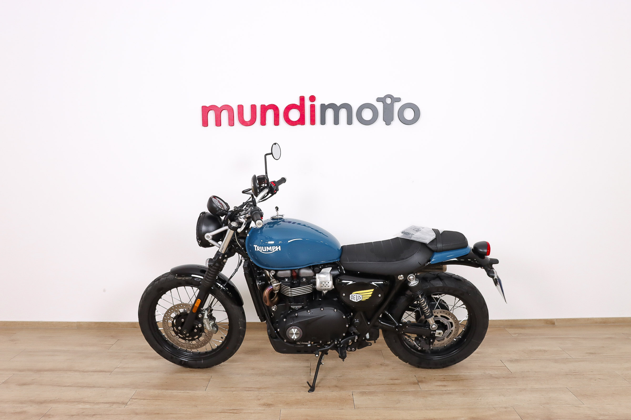 TRIUMPH STREET SCRAMBLERTRIUMPH5 TRIUMPH STREET SCRAMBLERTRIUMPH5