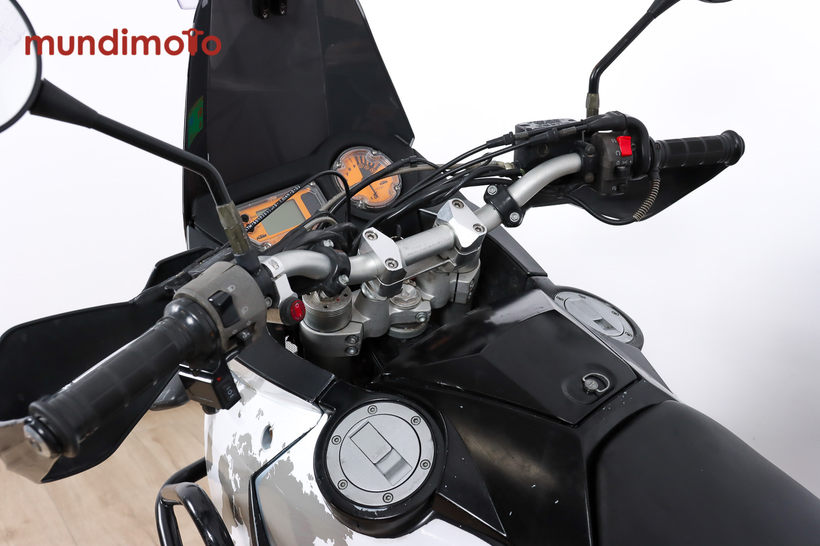 KTM 950 AdventureKTM10 KTM 950 AdventureKTM10
