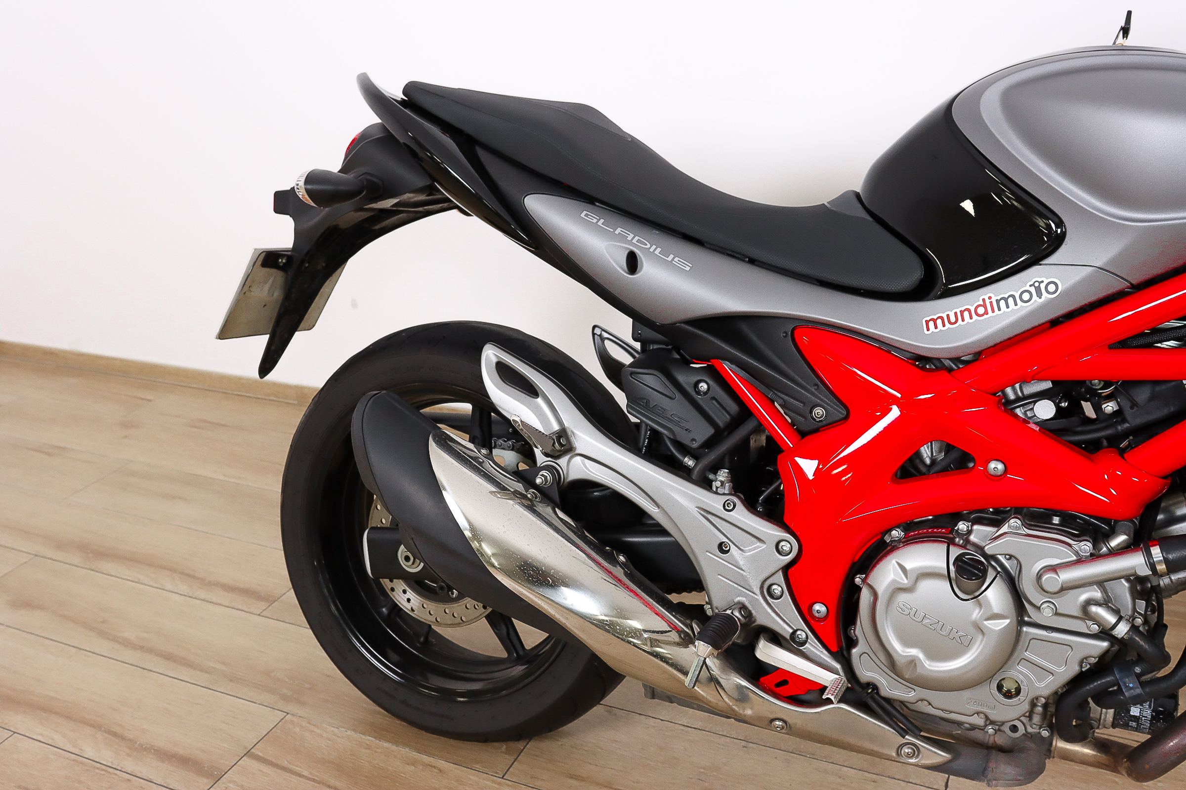 SUZUKI Gladius 650 ABSSUZUKI4 SUZUKI Gladius 650 ABSSUZUKI4