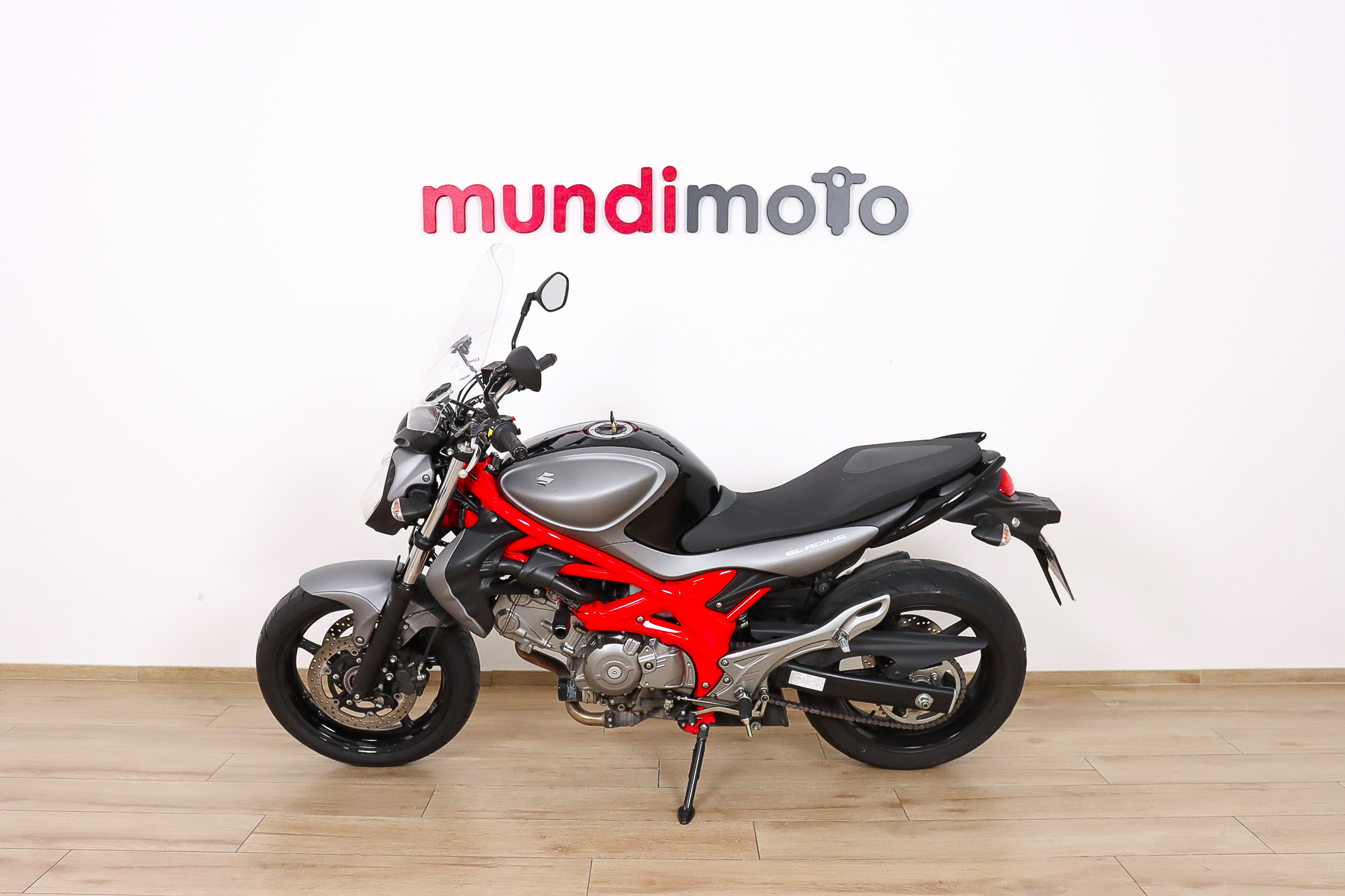 SUZUKI Gladius 650 ABSSUZUKI7 SUZUKI Gladius 650 ABSSUZUKI7