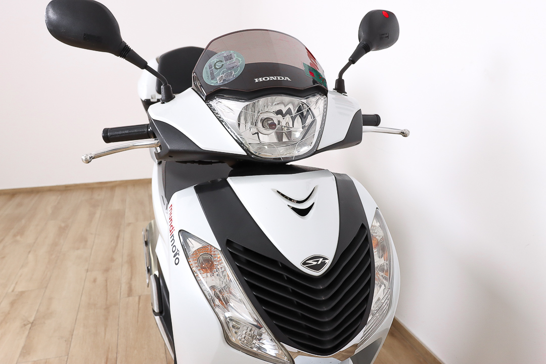 HONDA SCOOPY SH125iHONDA3 HONDA SCOOPY SH125iHONDA3