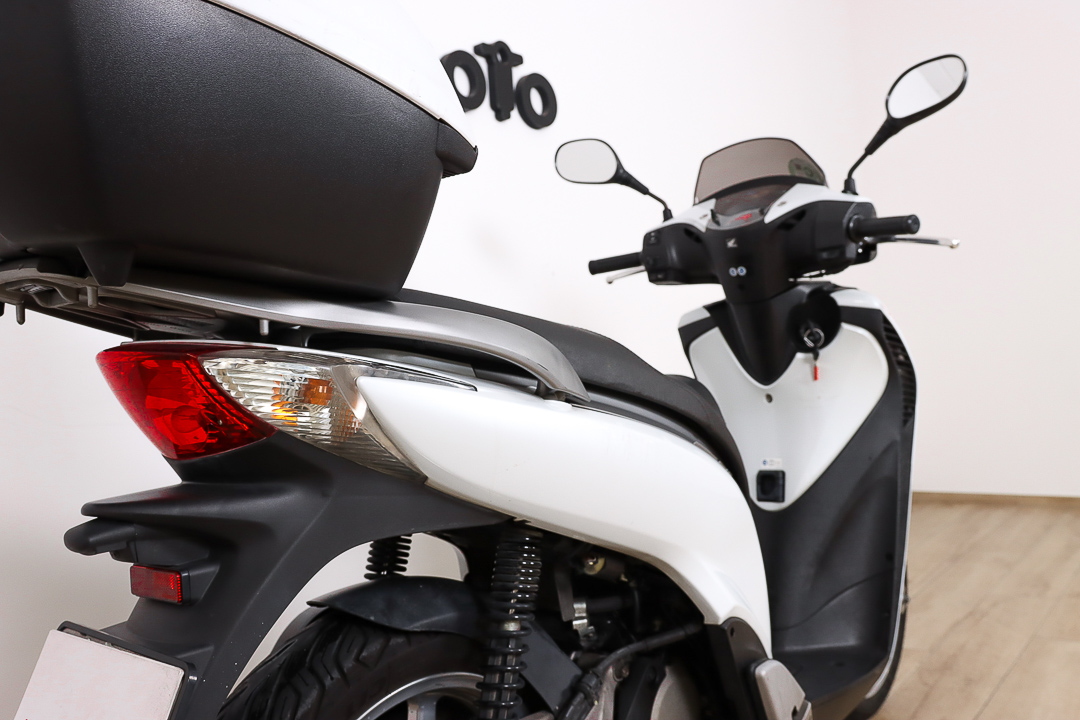 HONDA SCOOPY SH125iHONDA4 HONDA SCOOPY SH125iHONDA4