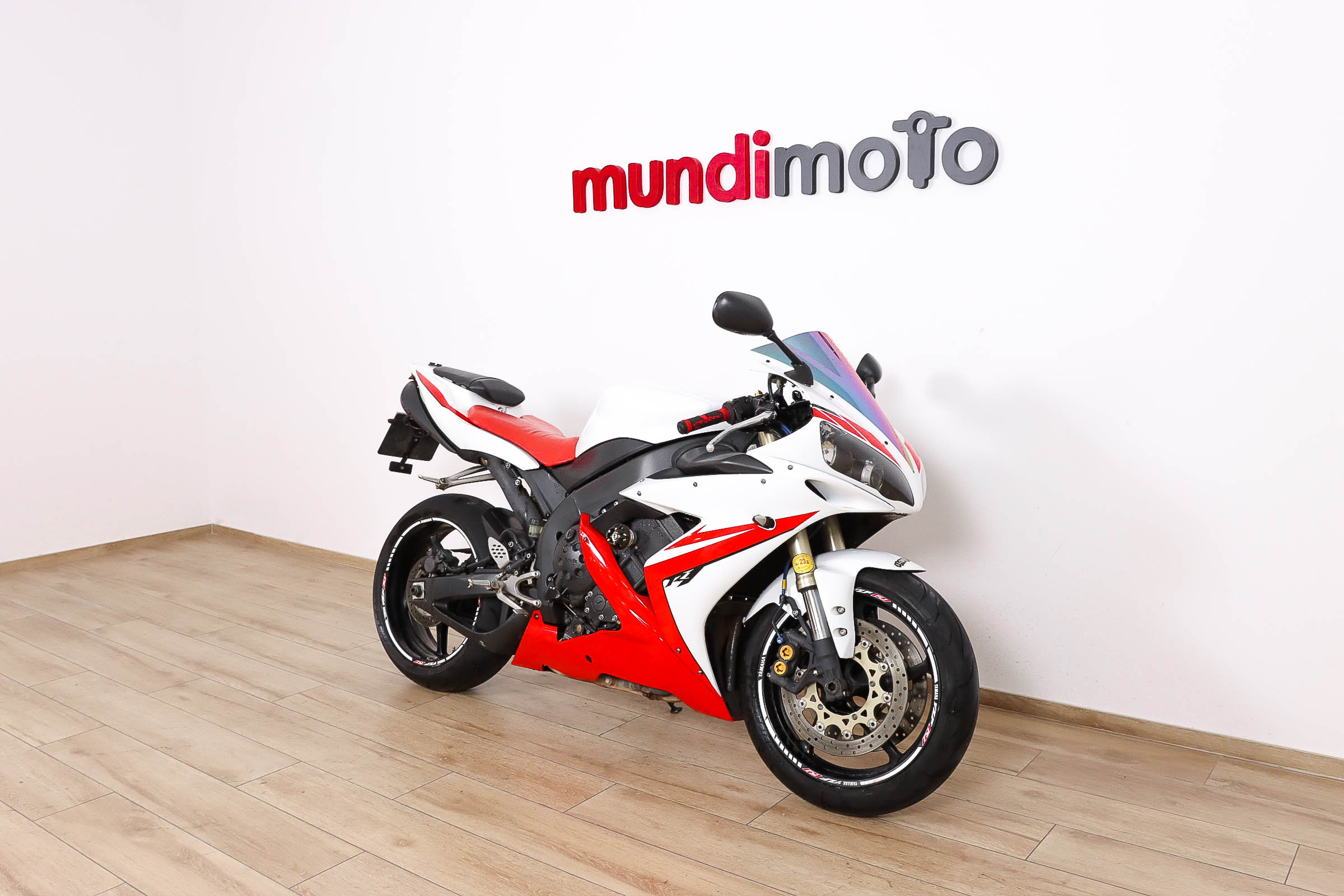 YAMAHA YZF R1YAMAHA1 YAMAHA YZF R1YAMAHA1