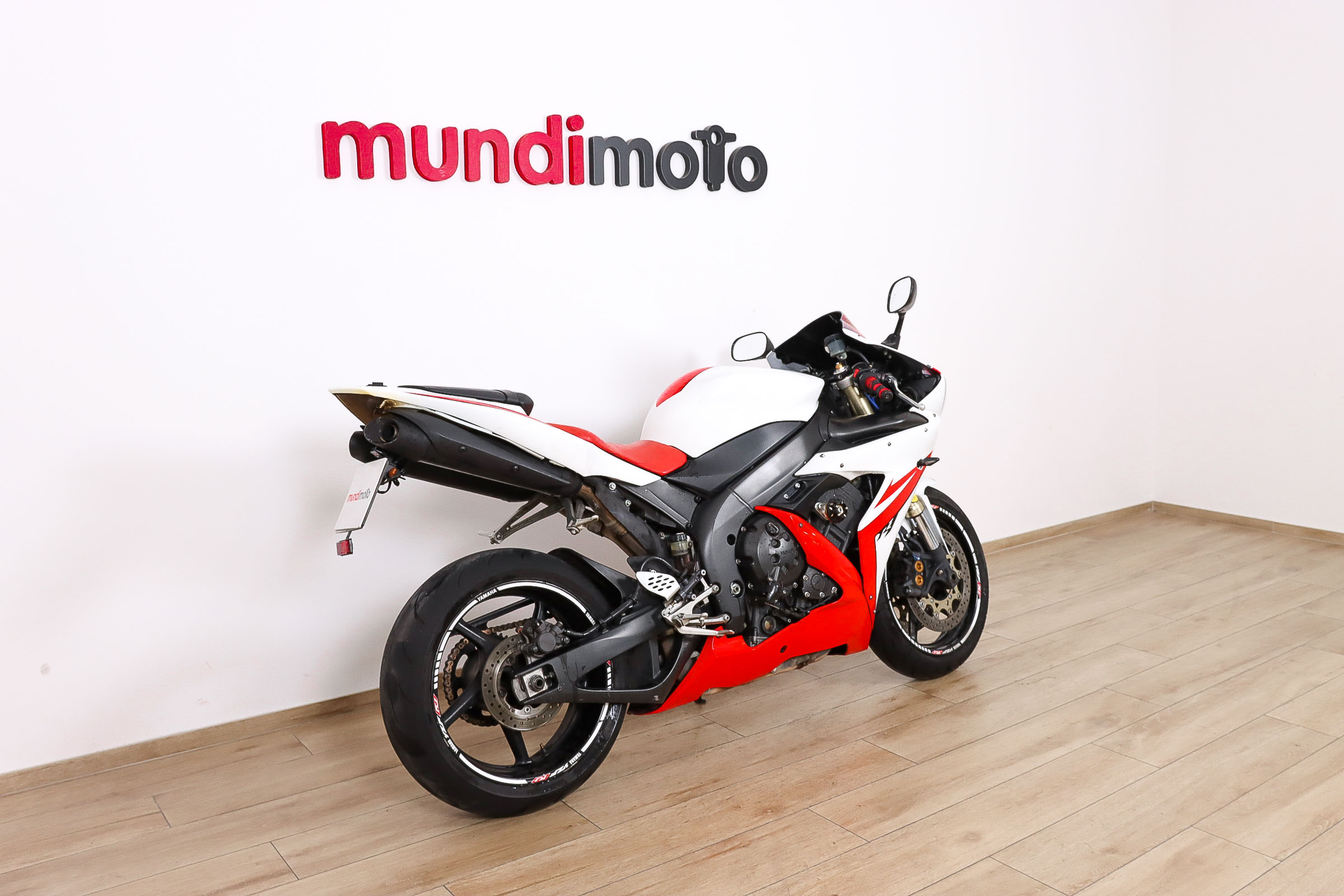 YAMAHA YZF R1YAMAHA2 YAMAHA YZF R1YAMAHA2