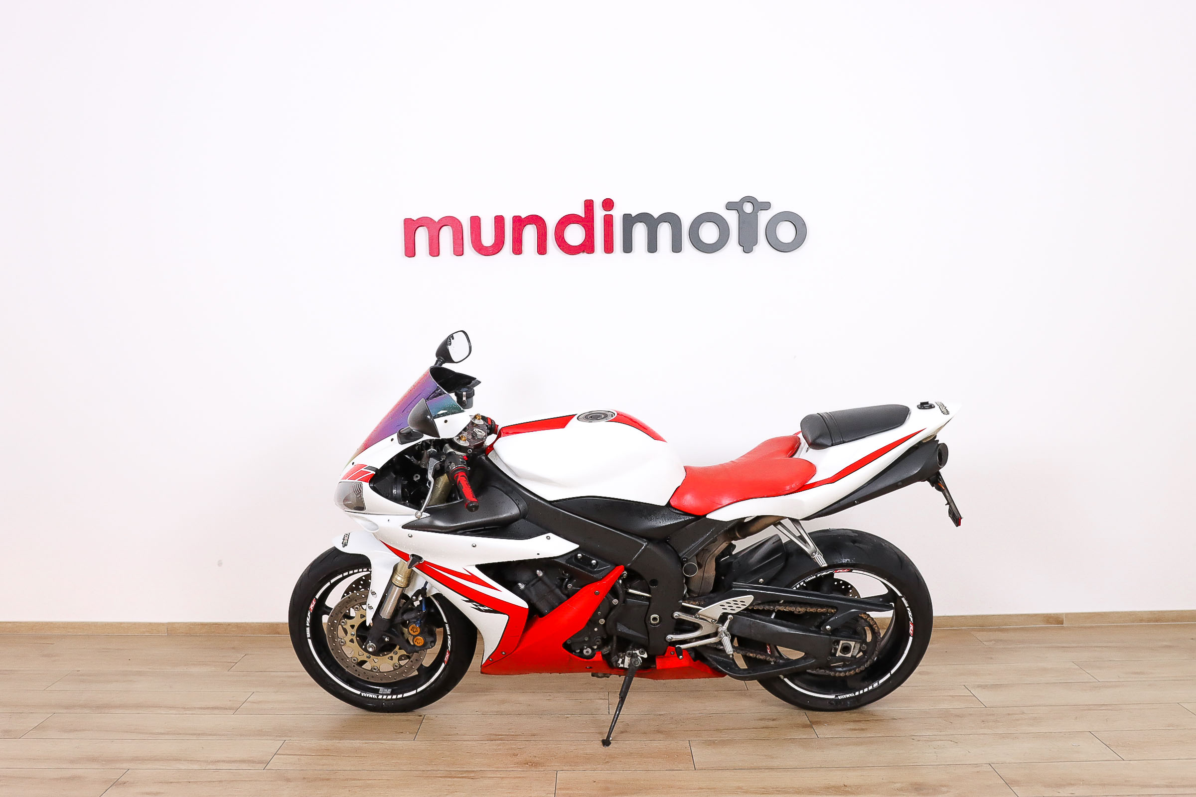 YAMAHA YZF R1YAMAHA7 YAMAHA YZF R1YAMAHA7
