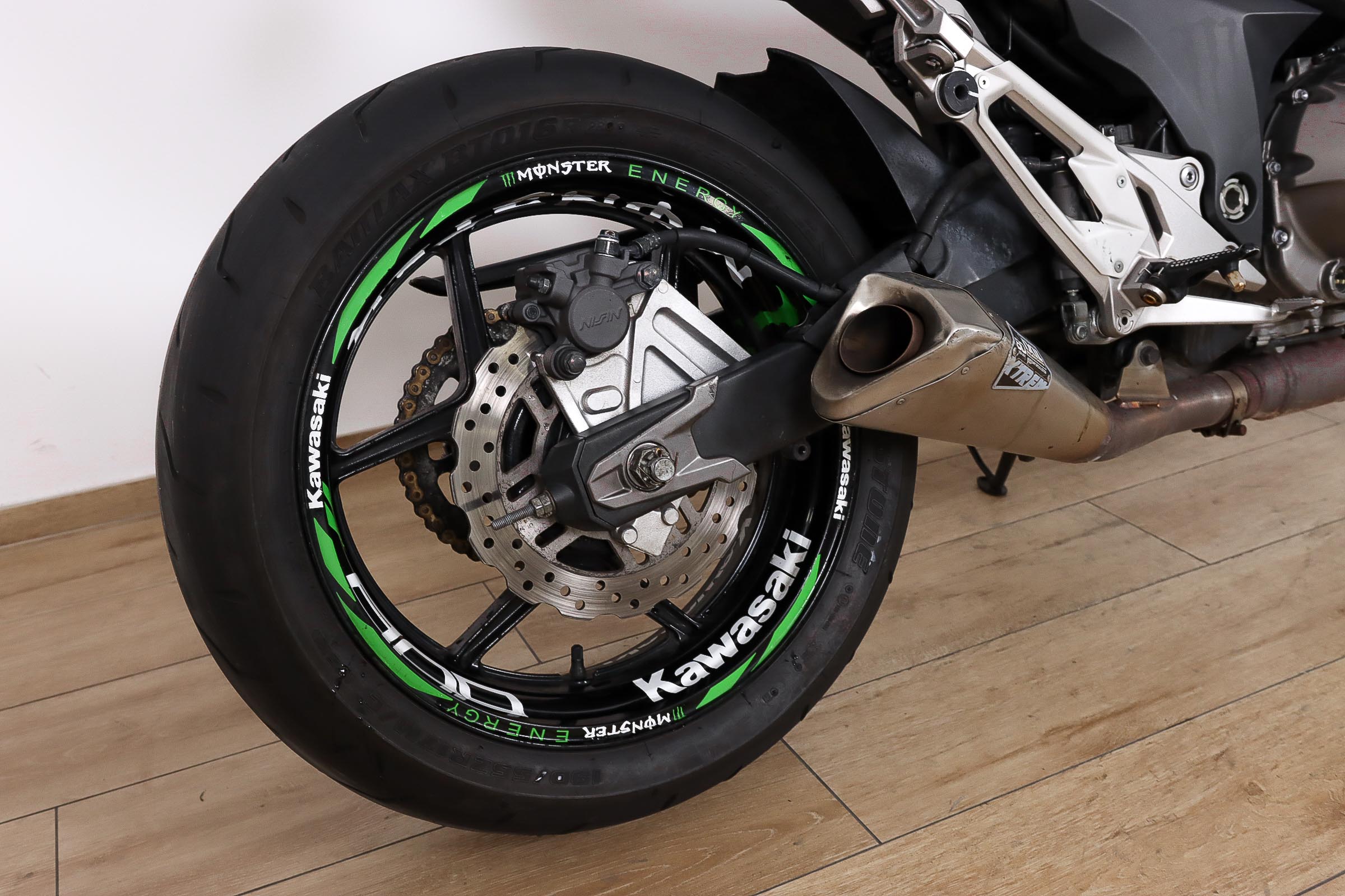 KAWASAKI Z 800eKAWASAKI4 KAWASAKI Z 800eKAWASAKI4