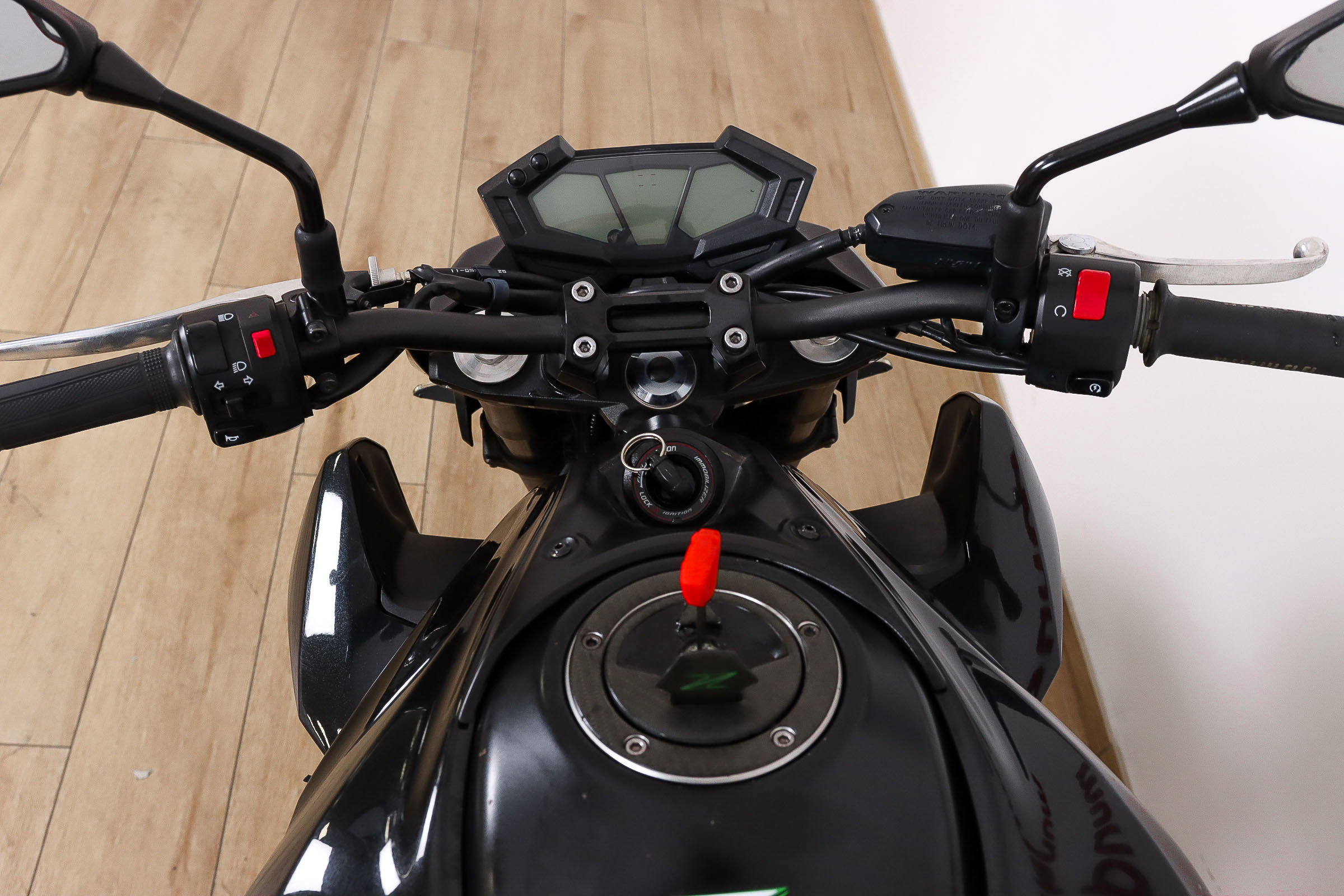 KAWASAKI Z 800eKAWASAKI11 KAWASAKI Z 800eKAWASAKI11