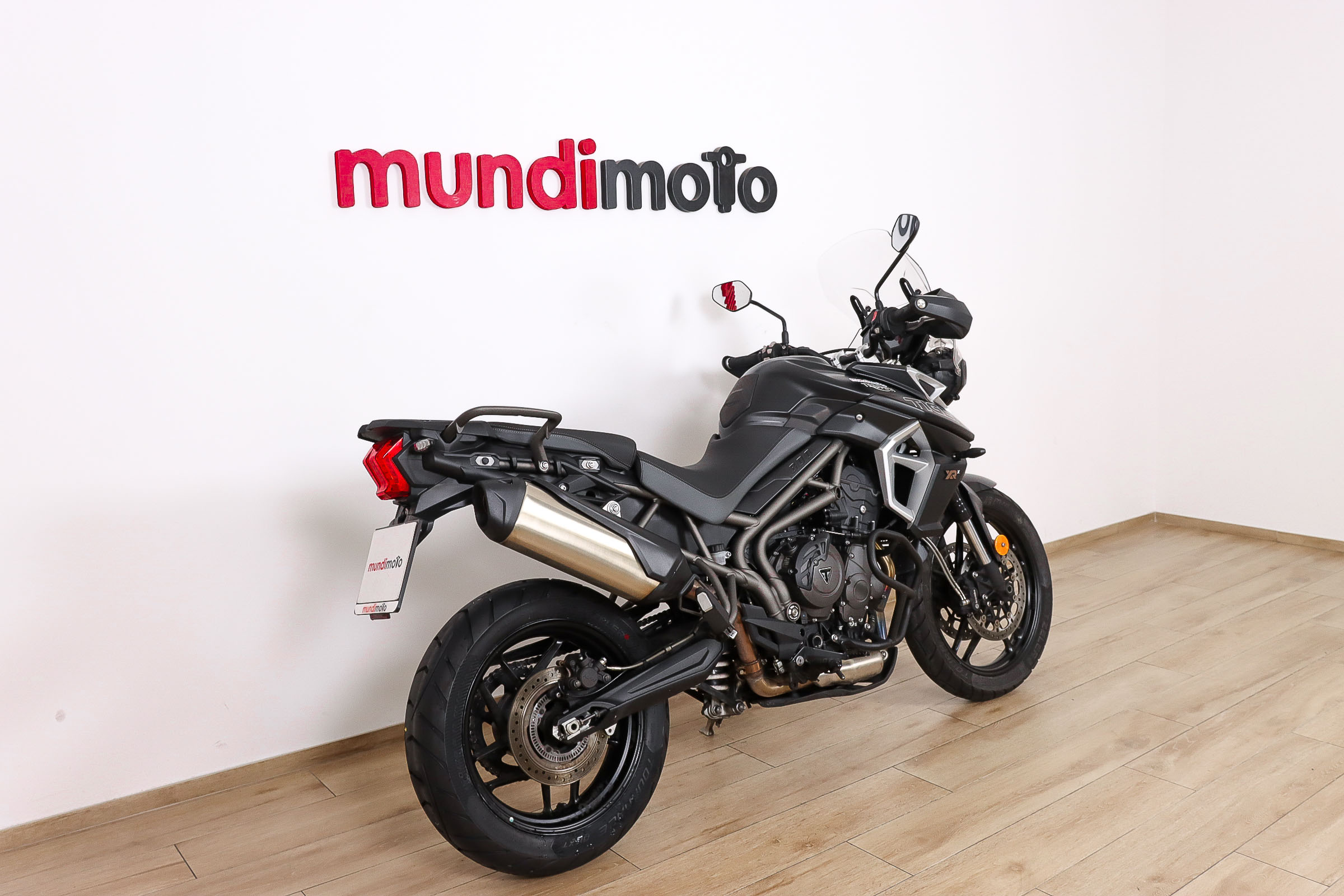 TRIUMPH TIGER 800 XRTRIUMPH2 TRIUMPH TIGER 800 XRTRIUMPH2