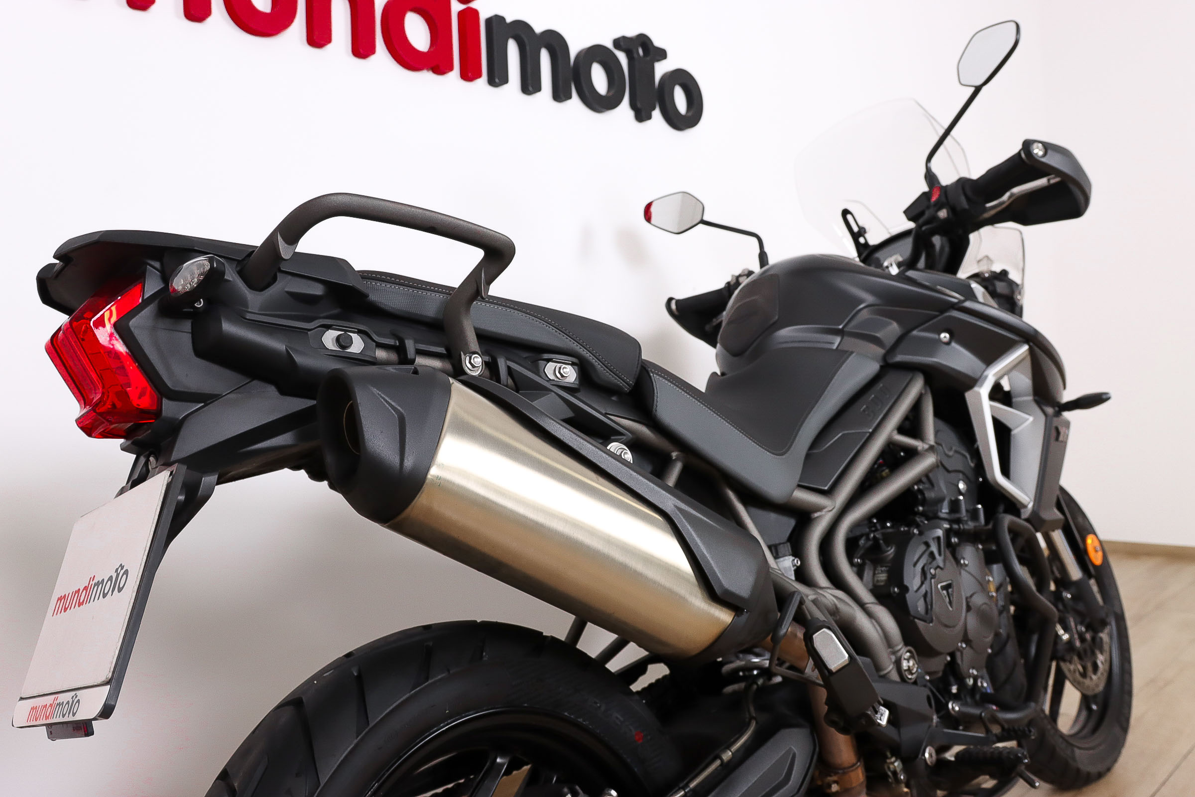 TRIUMPH TIGER 800 XRTRIUMPH5 TRIUMPH TIGER 800 XRTRIUMPH5