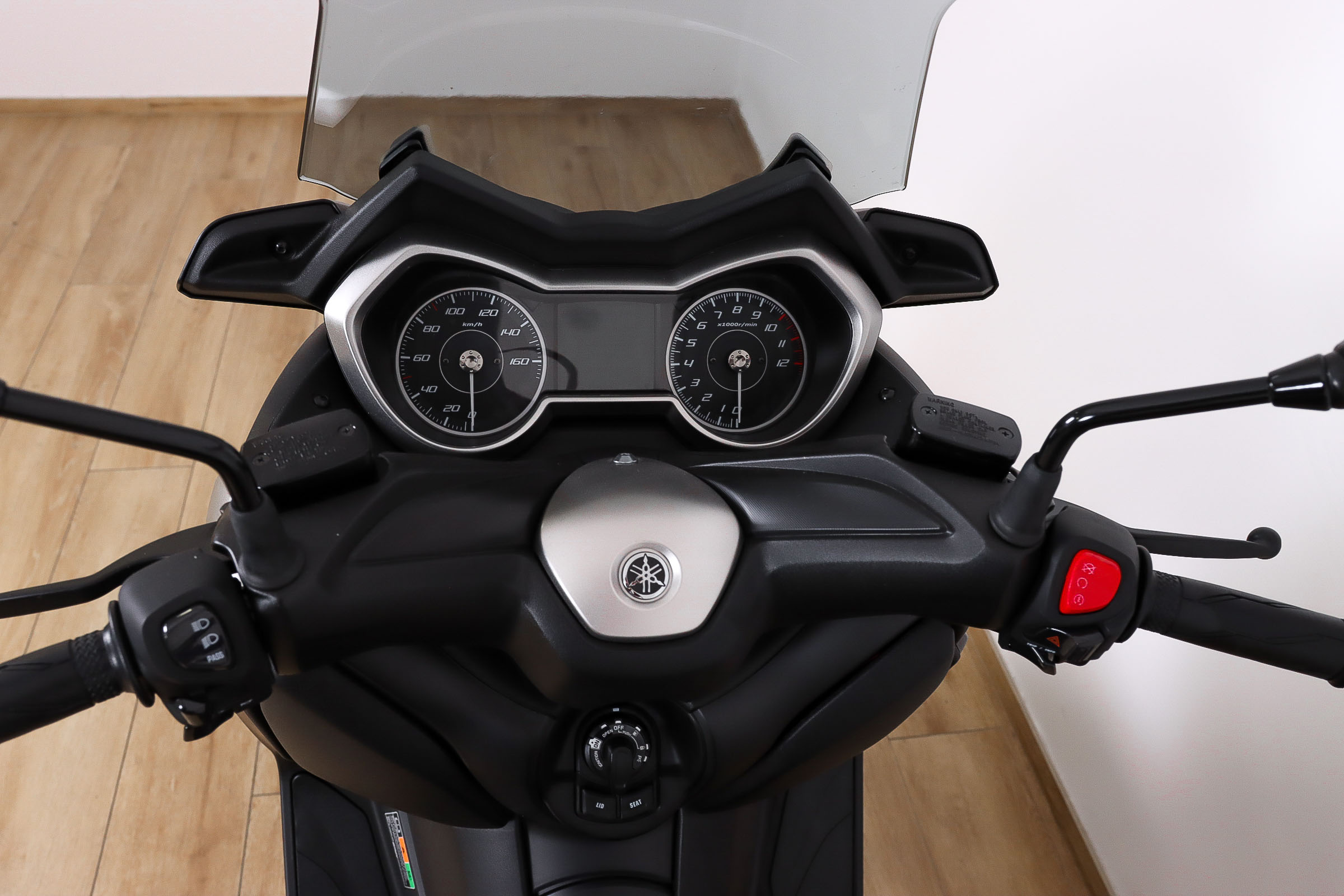 YAMAHA X-MAX 125YAMAHA11 YAMAHA X-MAX 125YAMAHA11