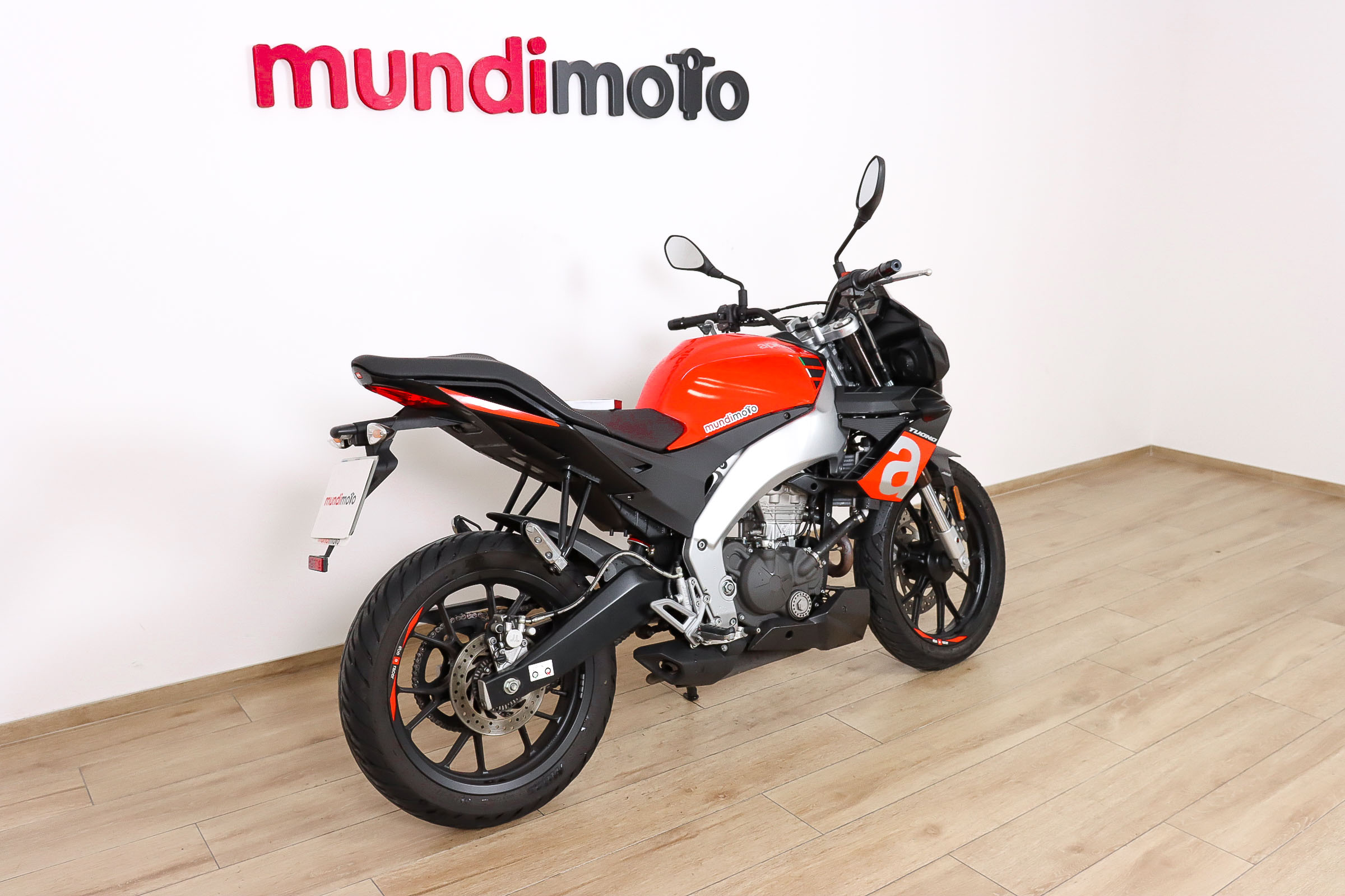 APRILIA Tuono 125APRILIA1 APRILIA Tuono 125APRILIA1