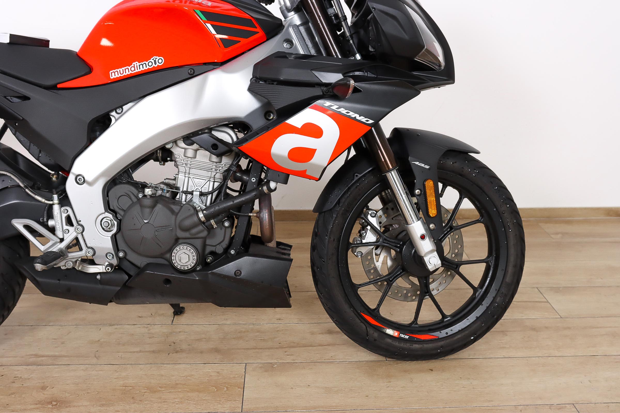 APRILIA Tuono 125APRILIA3 APRILIA Tuono 125APRILIA3