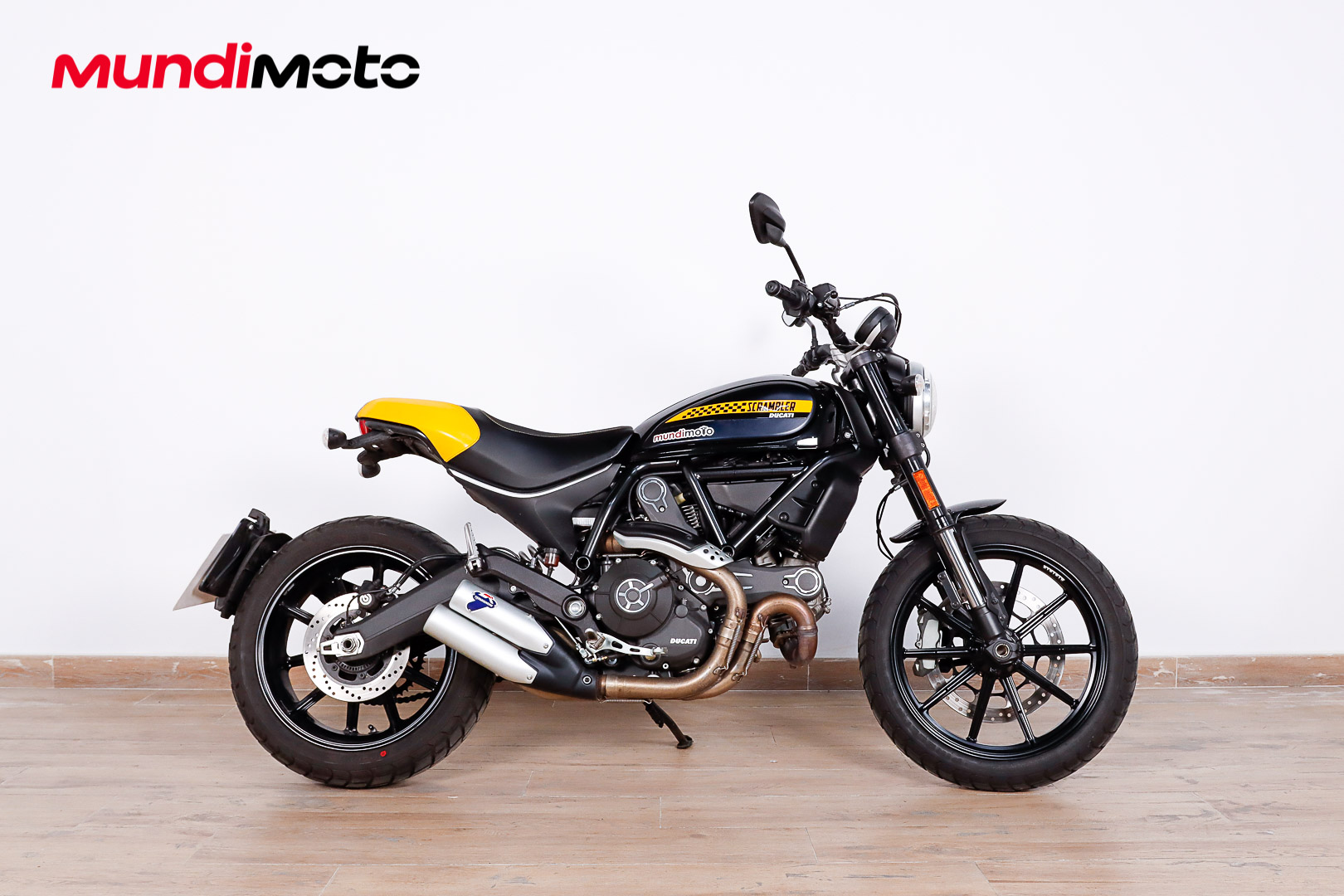 DUCATI Scrambler Full ThrottleDUCATI0 DUCATI Scrambler Full ThrottleDUCATI0