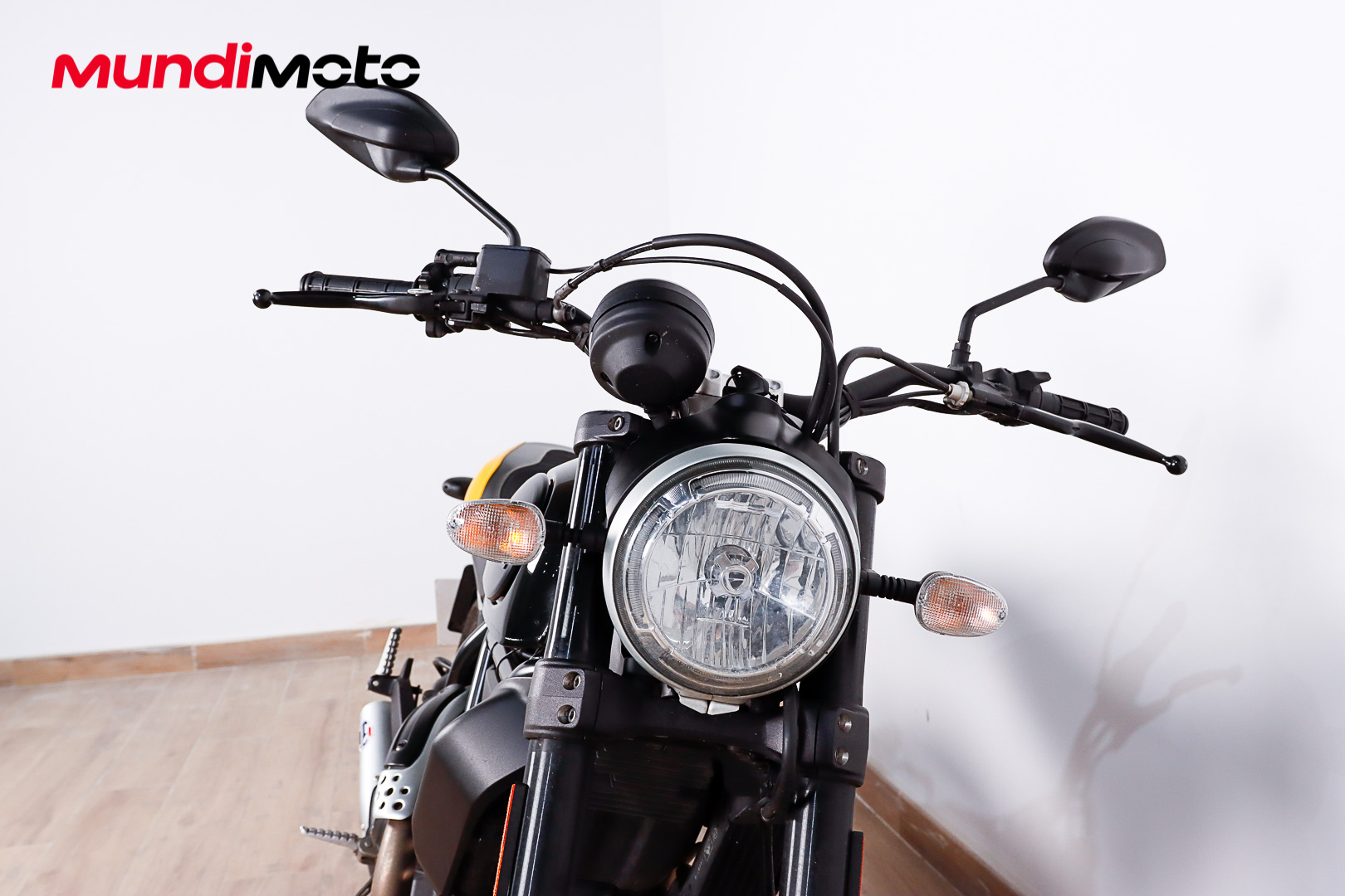 DUCATI Scrambler Full ThrottleDUCATI4 DUCATI Scrambler Full ThrottleDUCATI4