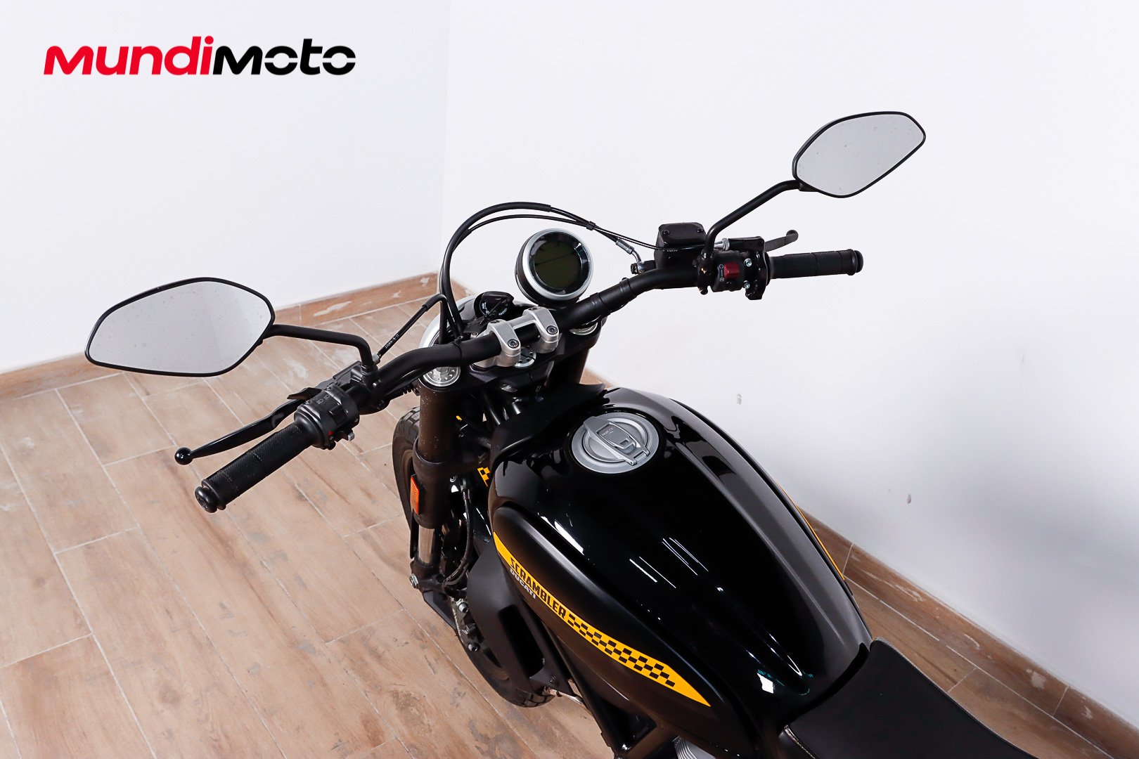 DUCATI Scrambler Full ThrottleDUCATI10 DUCATI Scrambler Full ThrottleDUCATI10
