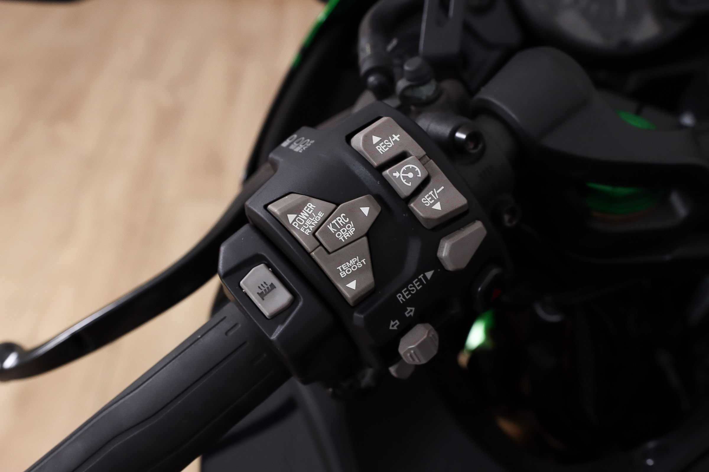 KAWASAKI Ninja H2 SX SEKAWASAKI15 KAWASAKI Ninja H2 SX SEKAWASAKI15