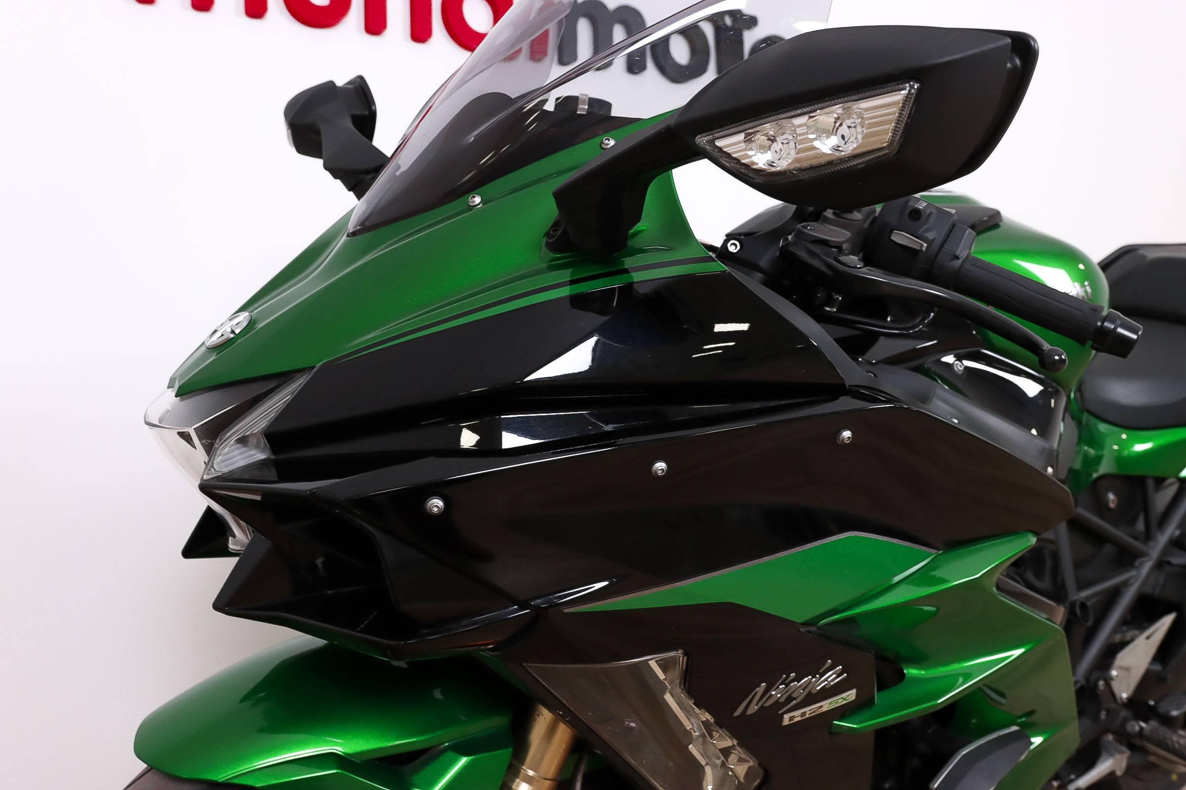 KAWASAKI Ninja H2 SX SEKAWASAKI18 KAWASAKI Ninja H2 SX SEKAWASAKI18