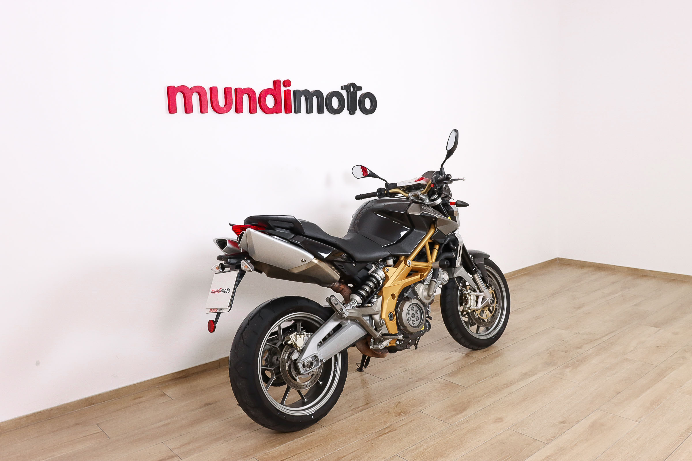 APRILIA Shiver 750APRILIA2 APRILIA Shiver 750APRILIA2