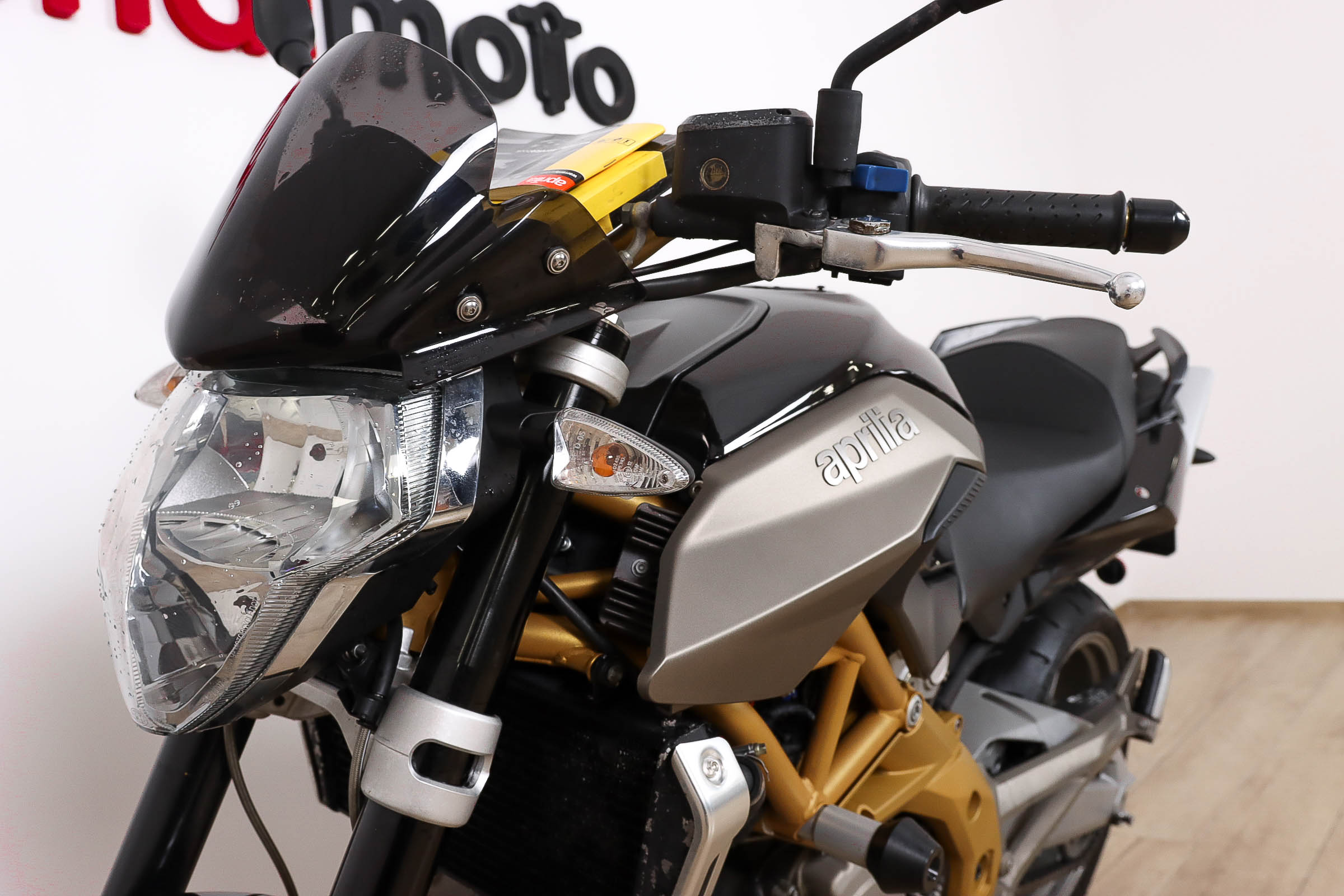 APRILIA Shiver 750APRILIA9 APRILIA Shiver 750APRILIA9