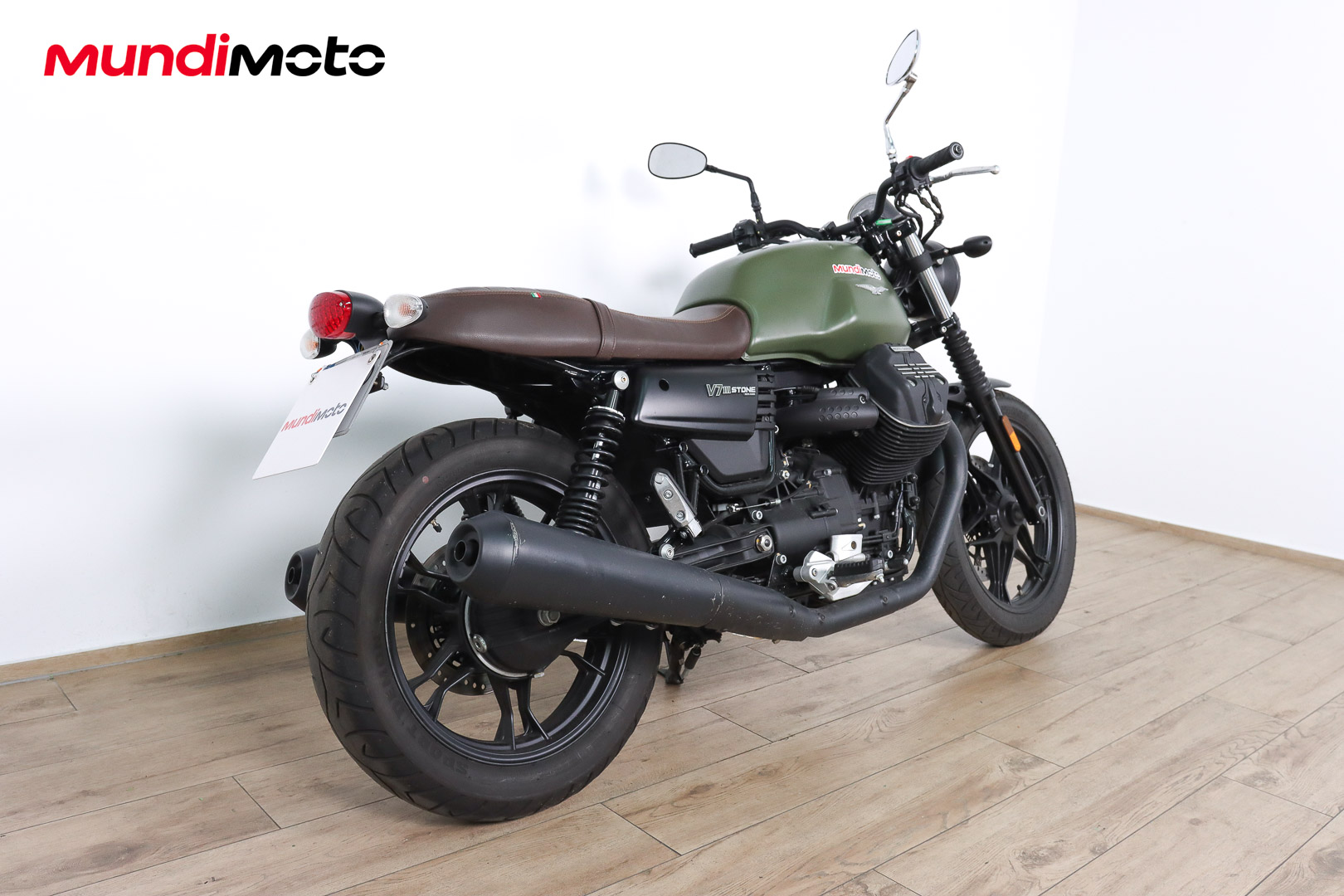 MOTO GUZZI V7 III StoneMOTO GUZZI2 MOTO GUZZI V7 III StoneMOTO GUZZI2