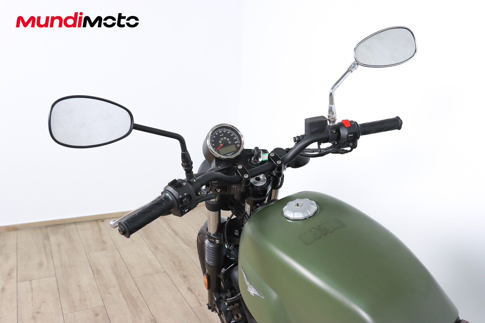 MOTO GUZZI V7 III StoneMOTO GUZZI12 MOTO GUZZI V7 III StoneMOTO GUZZI12