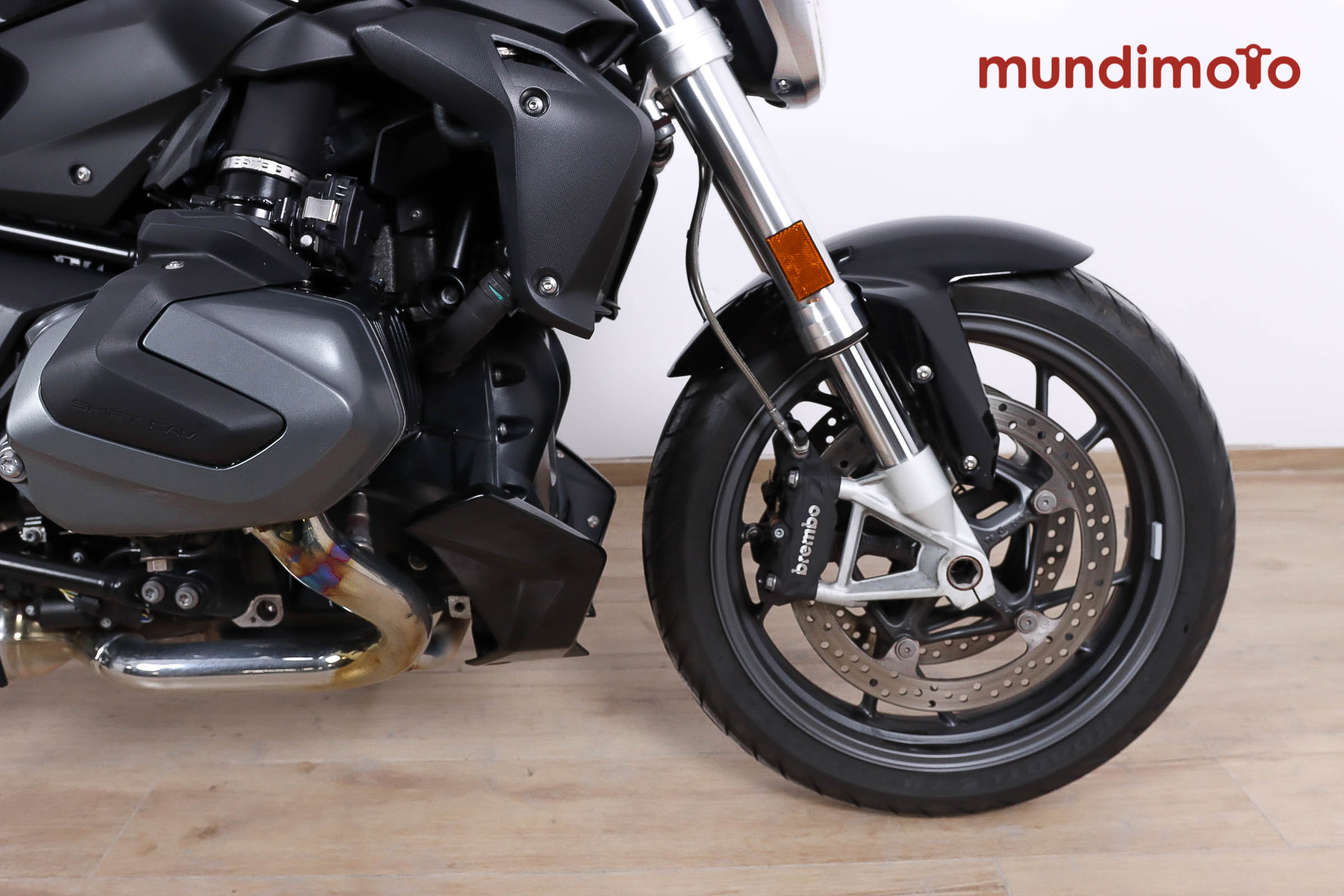 BMW R 1250 R promoBMW4 BMW R 1250 R promoBMW4
