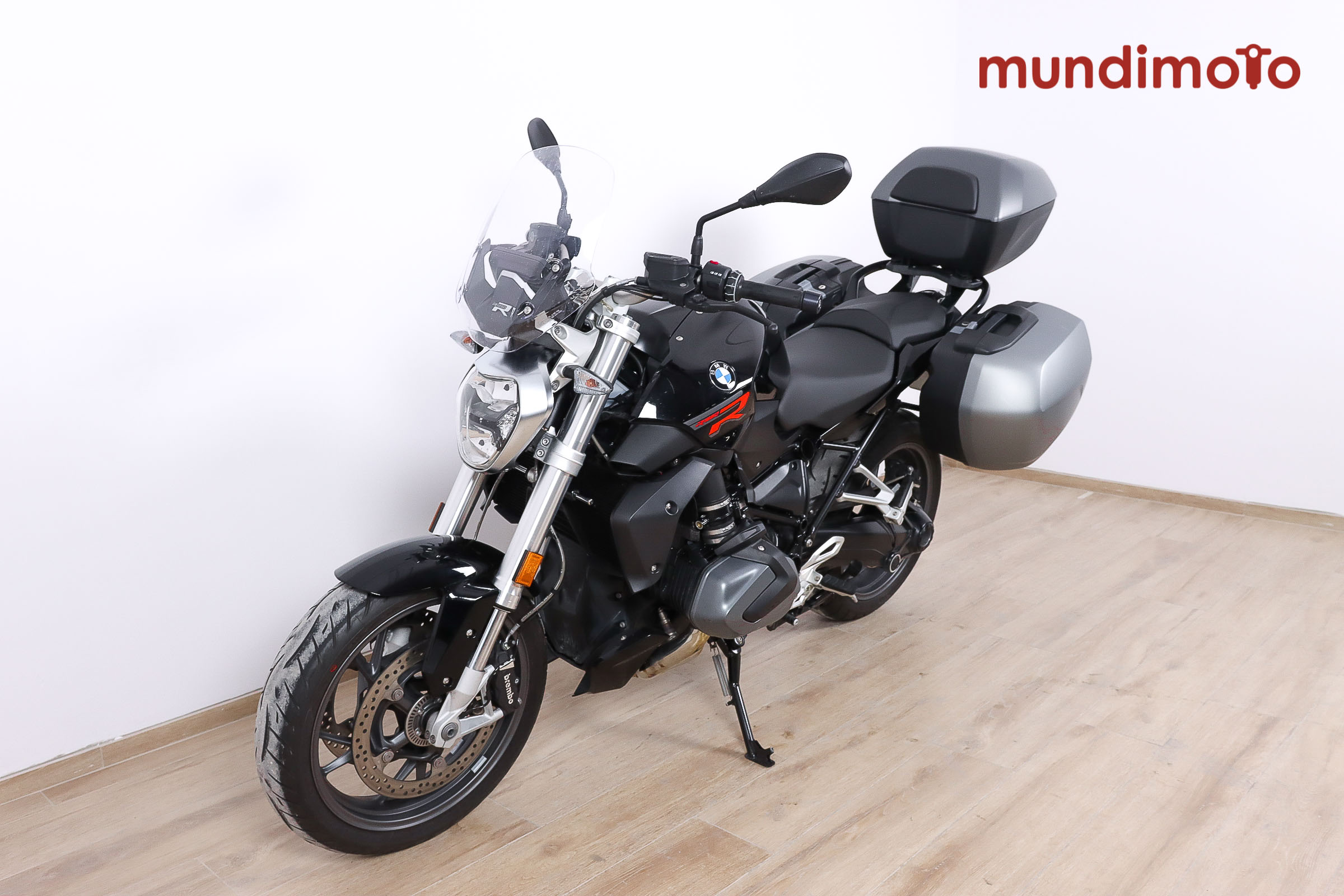 BMW R 1250 R promoBMW8 BMW R 1250 R promoBMW8