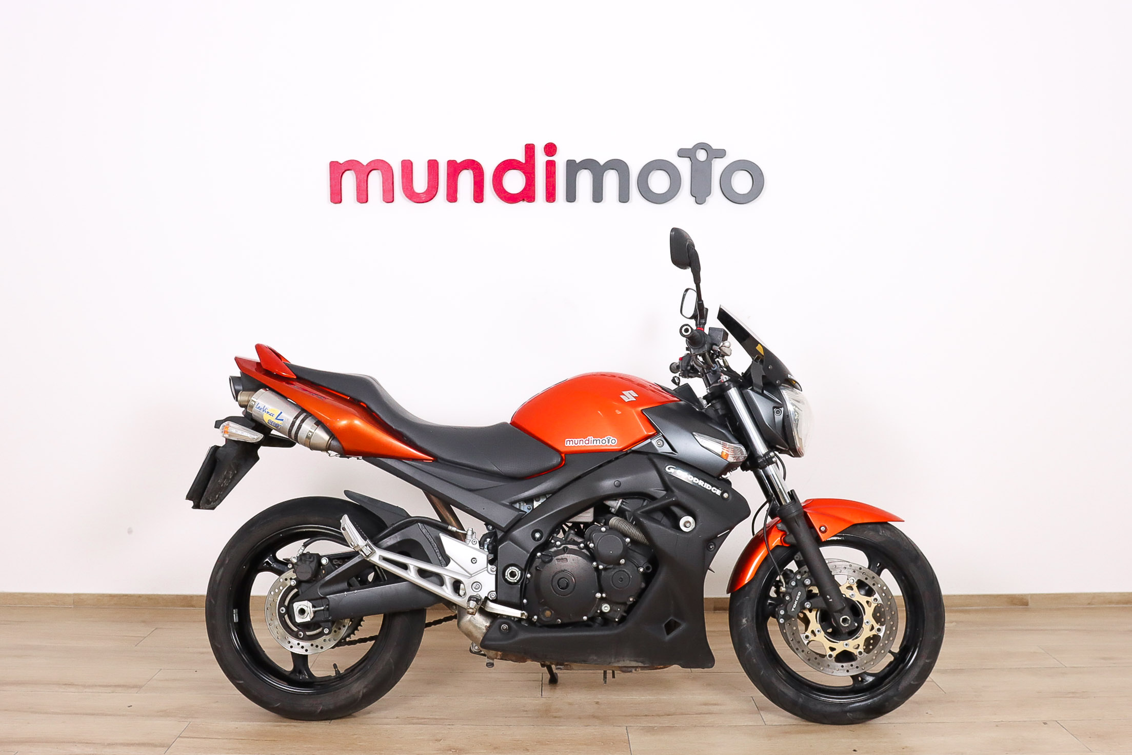 SUZUKI GSR 600SUZUKI0 SUZUKI GSR 600SUZUKI0