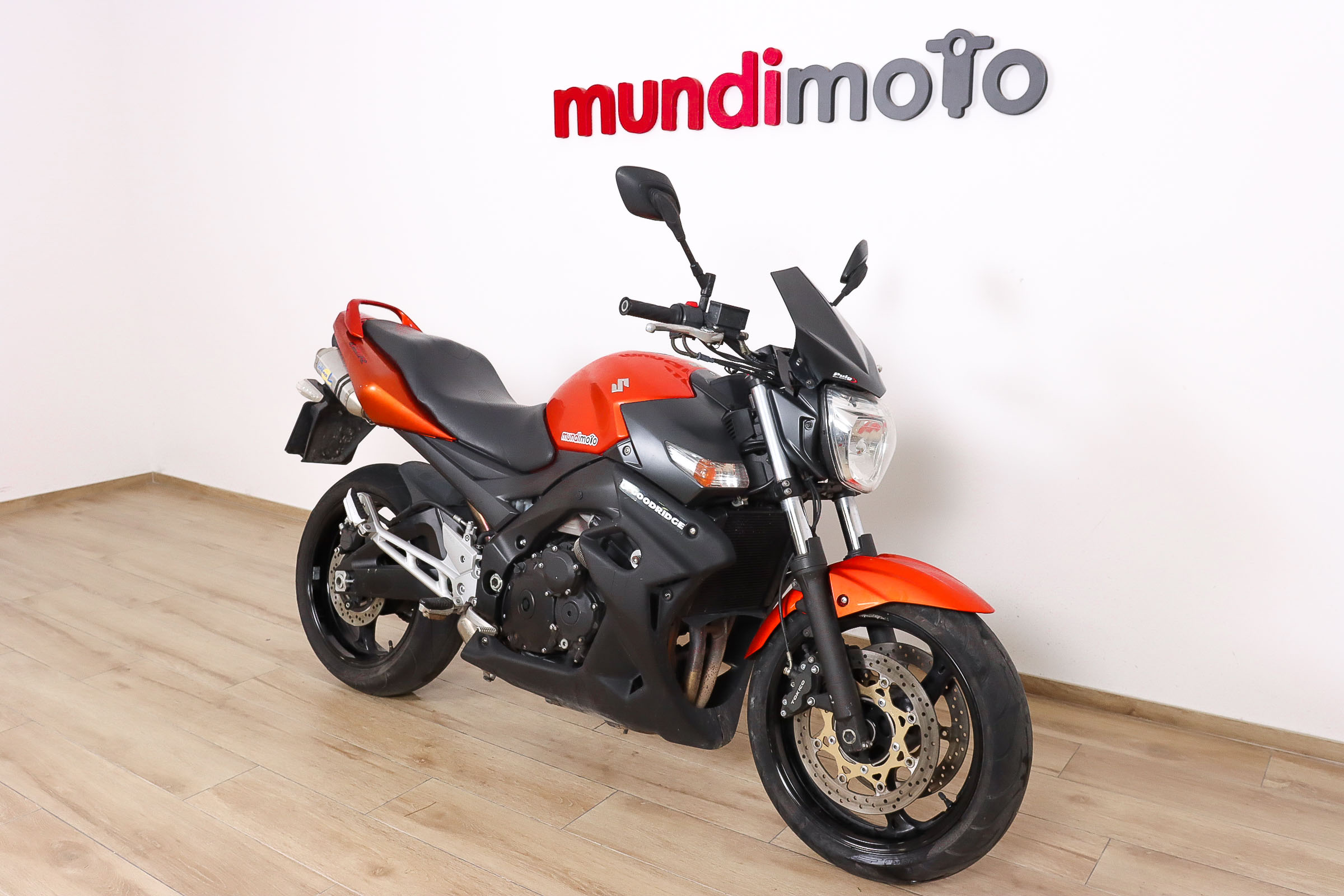 SUZUKI GSR 600SUZUKI2 SUZUKI GSR 600SUZUKI2
