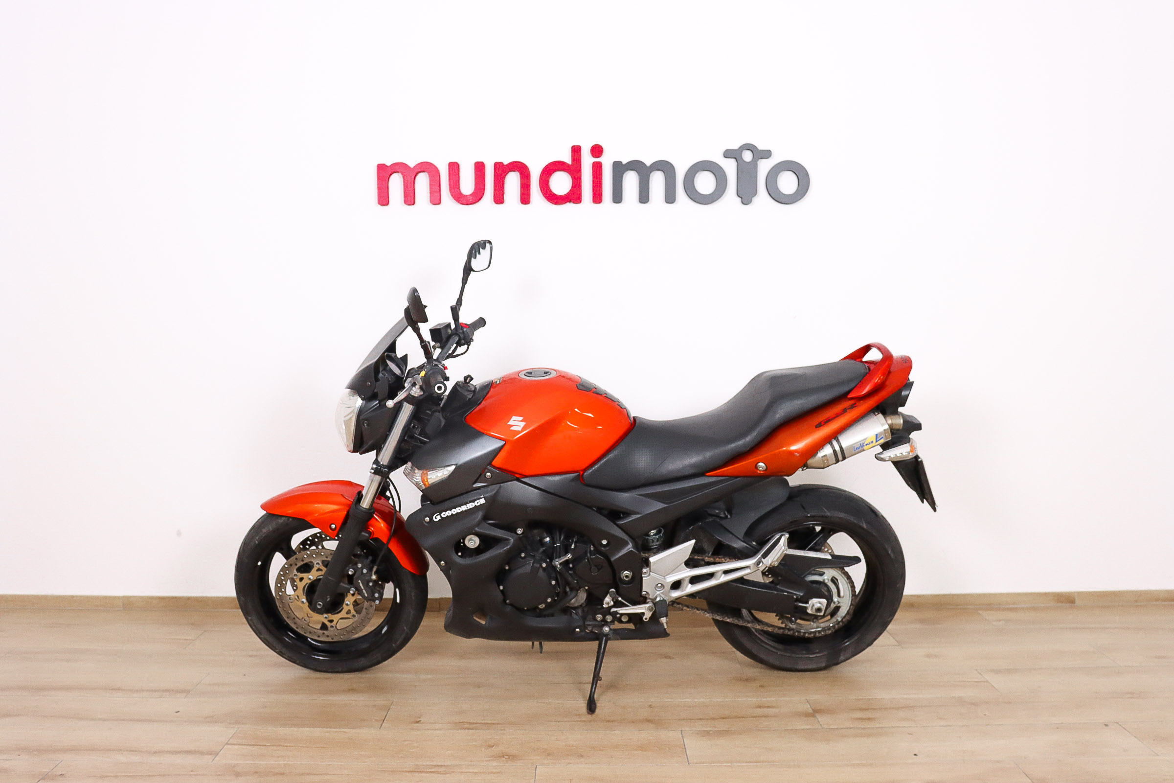 SUZUKI GSR 600SUZUKI8 SUZUKI GSR 600SUZUKI8