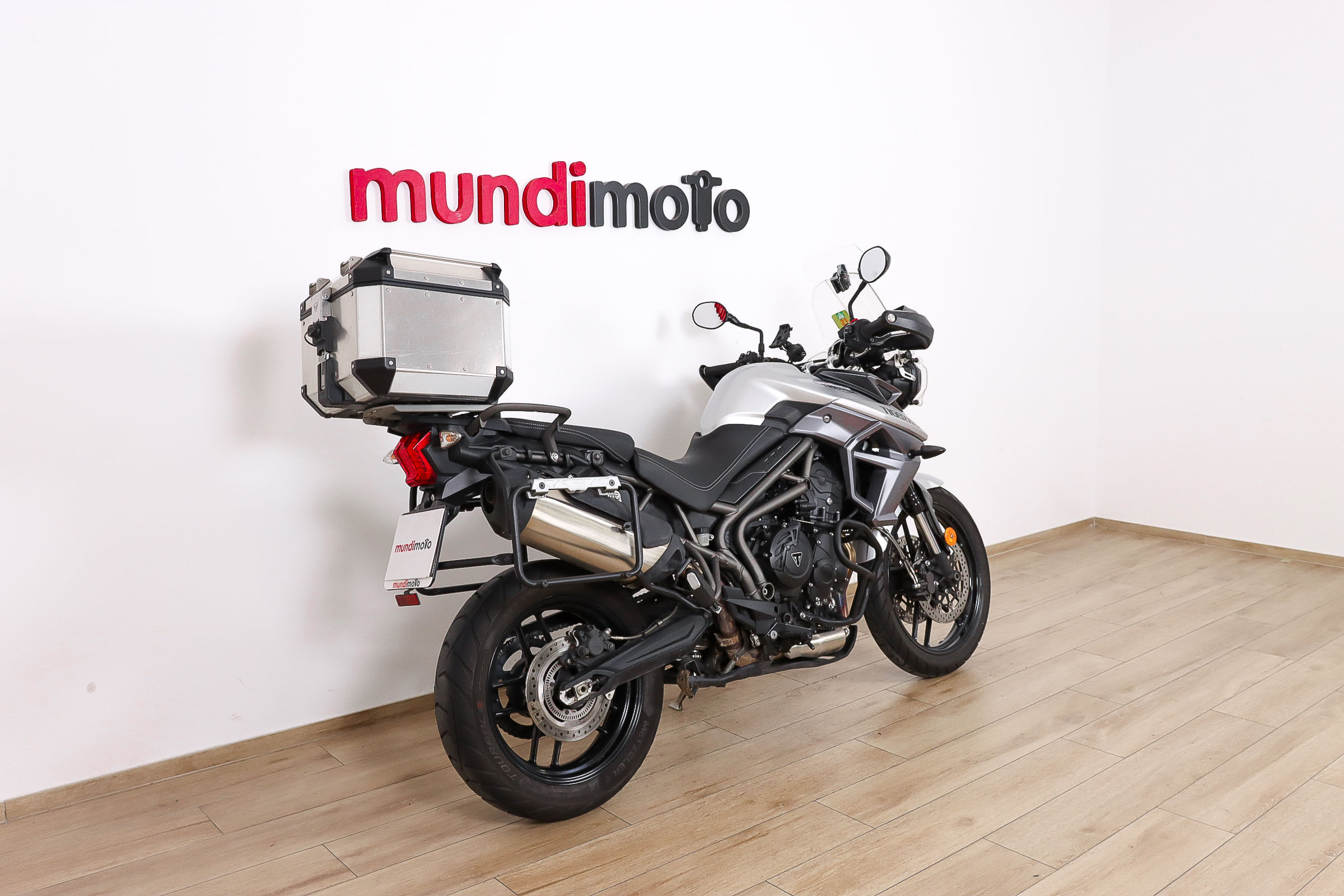 TRIUMPH TIGER 800 XRTRIUMPH2 TRIUMPH TIGER 800 XRTRIUMPH2