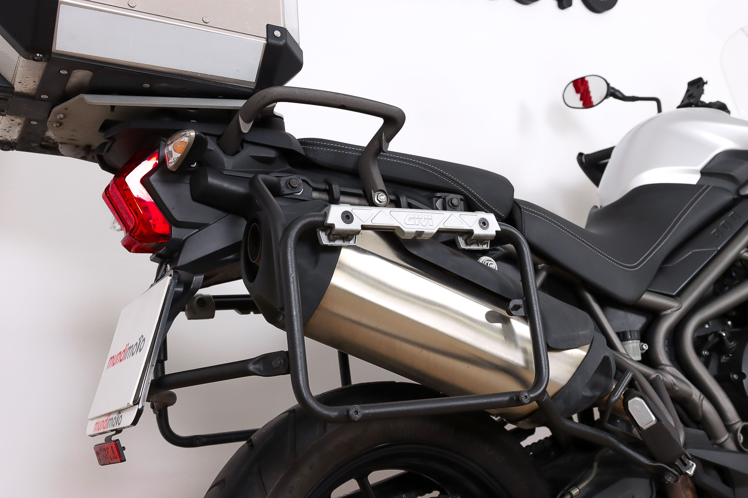 TRIUMPH TIGER 800 XRTRIUMPH5 TRIUMPH TIGER 800 XRTRIUMPH5
