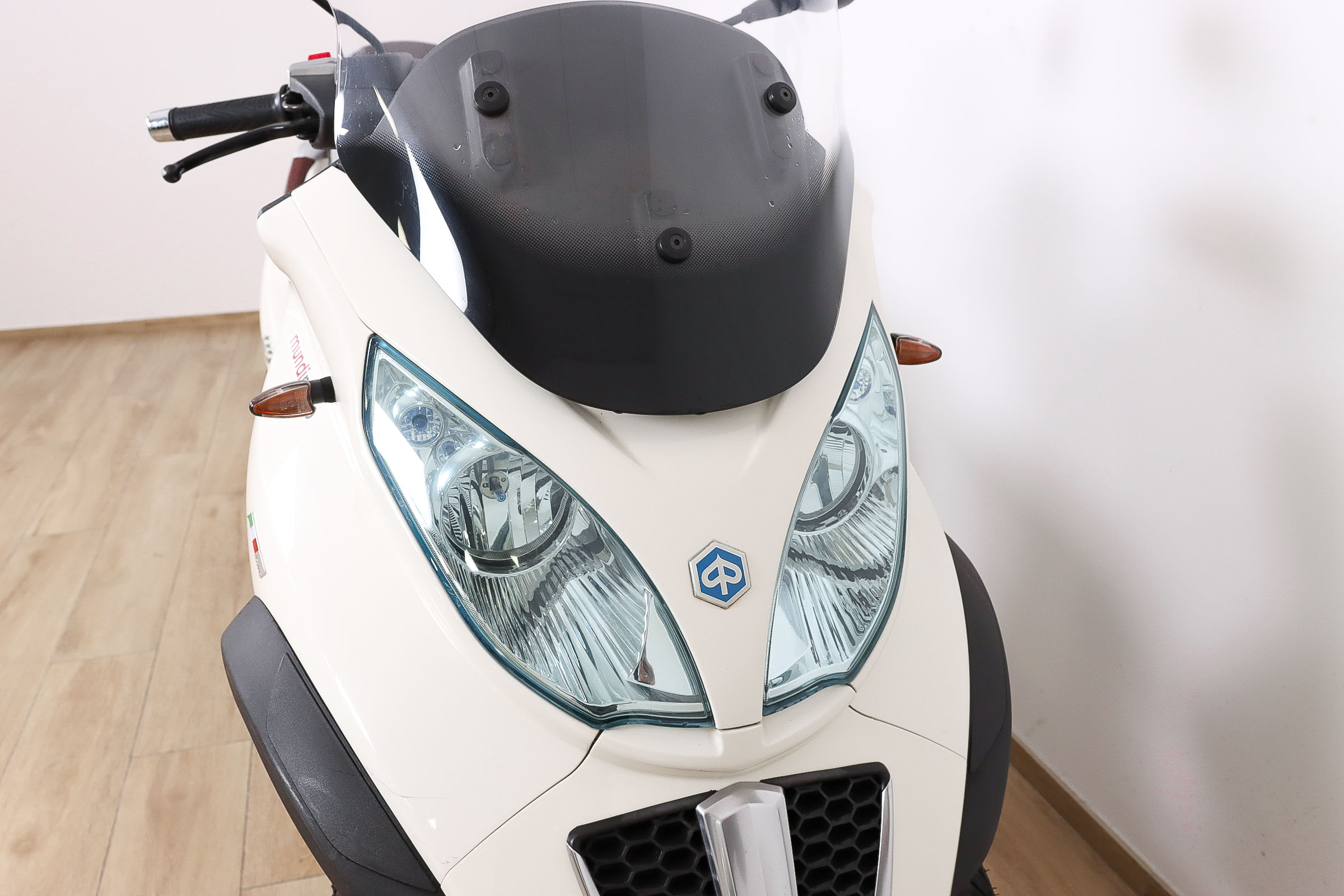 PIAGGIO MP3 LT 500 BusinessPIAGGIO4 PIAGGIO MP3 LT 500 BusinessPIAGGIO4
