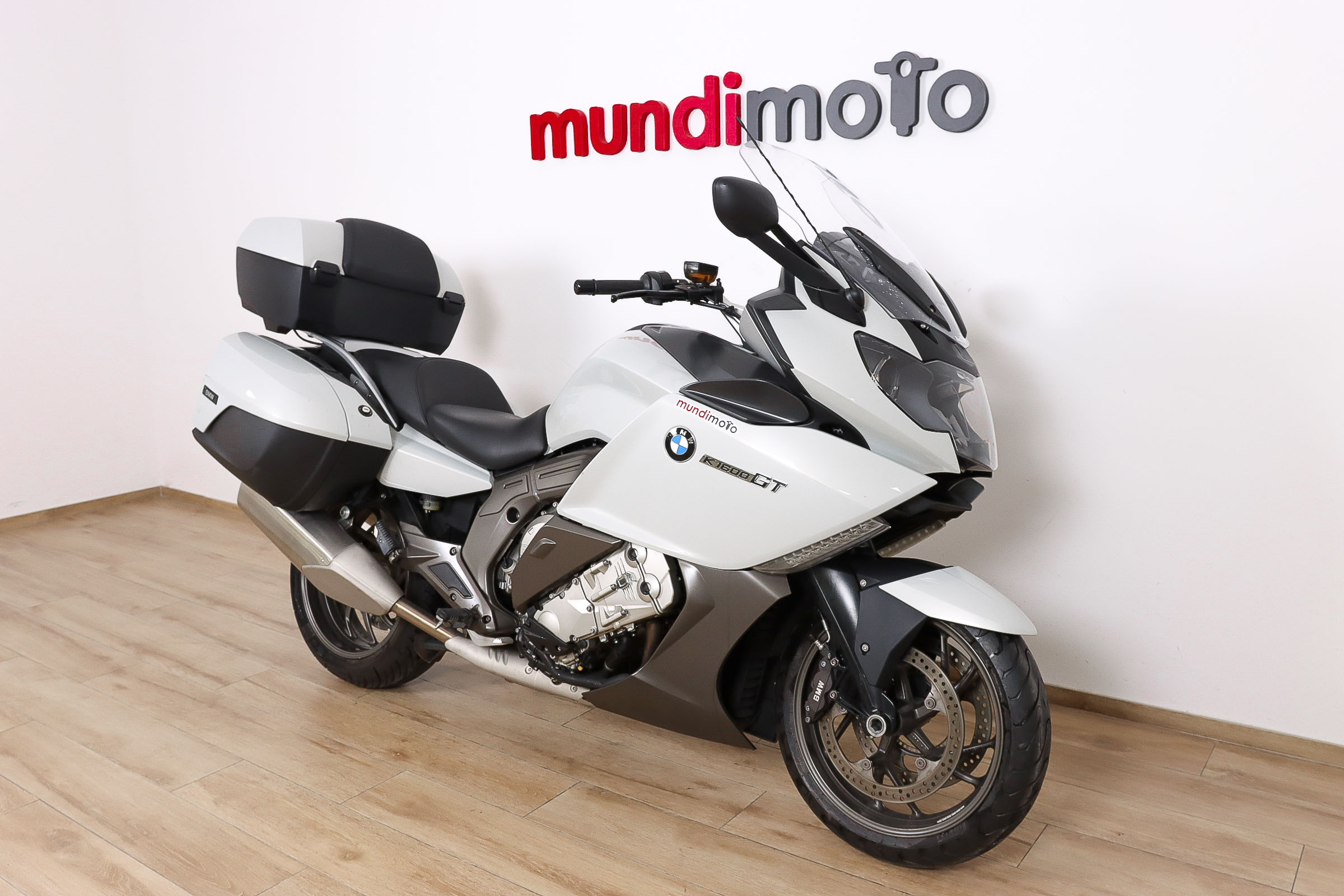 BMW K 1600 GTBMW2 BMW K 1600 GTBMW2