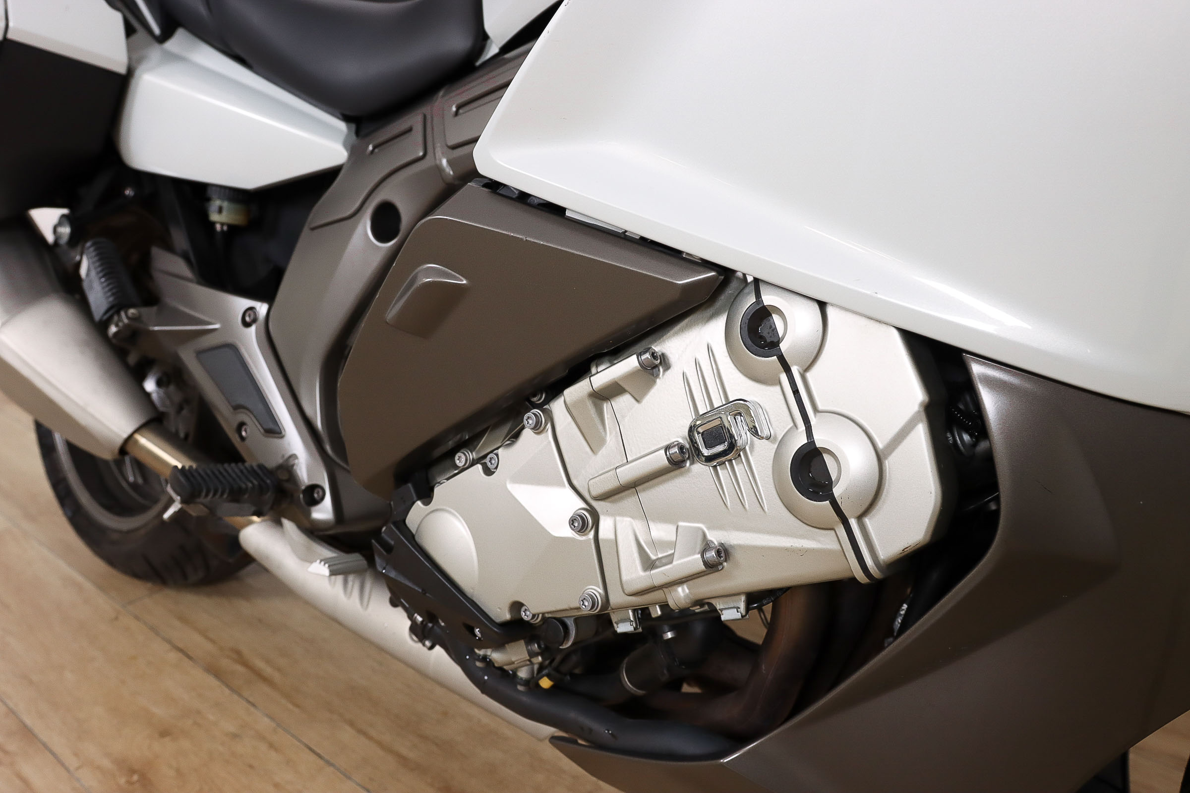 BMW K 1600 GTBMW5 BMW K 1600 GTBMW5