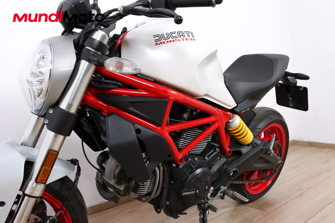 DUCATI Monster 797DUCATI8 DUCATI Monster 797DUCATI8