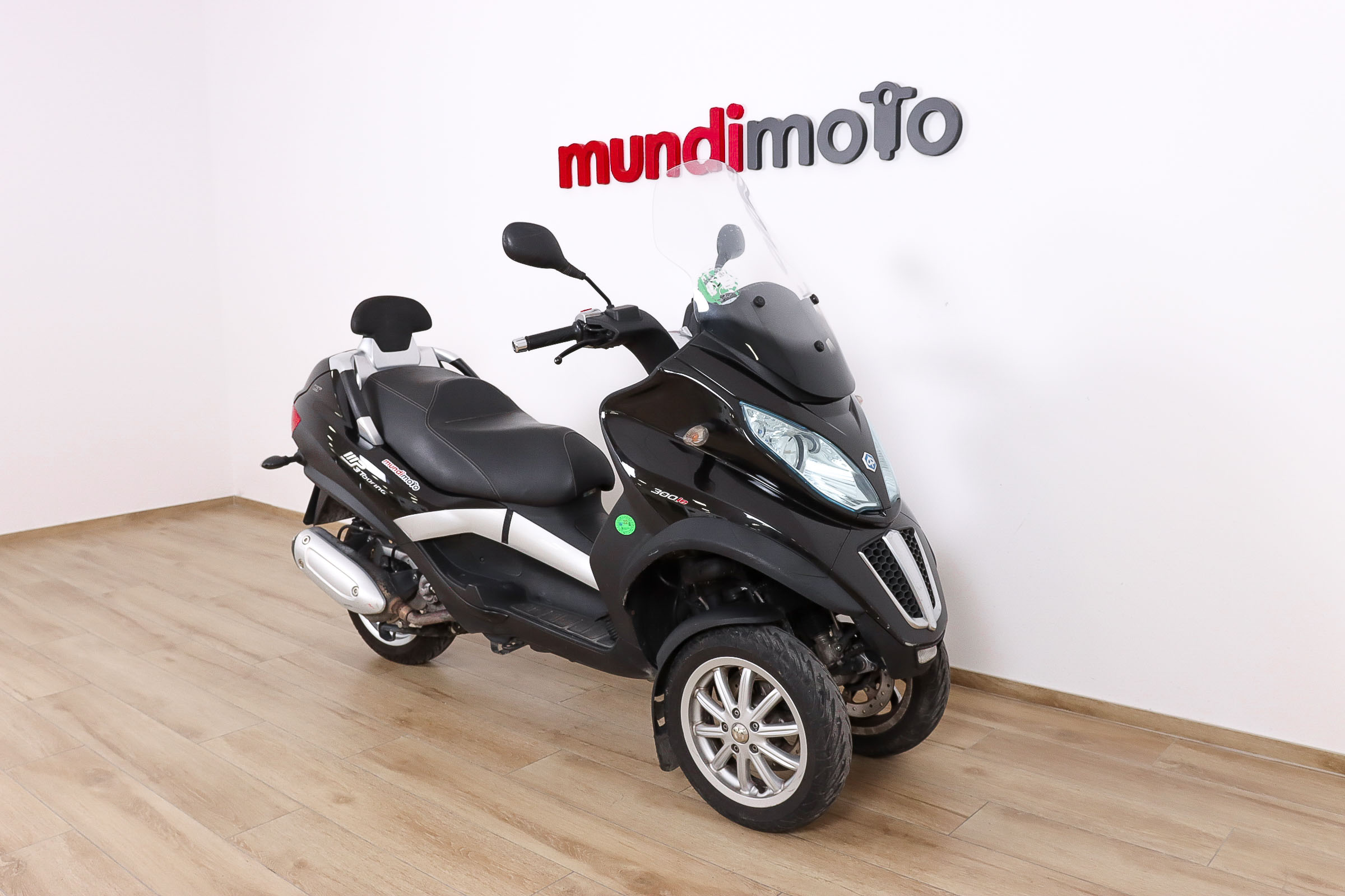 PIAGGIO MP3 LT 300 TouringPIAGGIO1 PIAGGIO MP3 LT 300 TouringPIAGGIO1