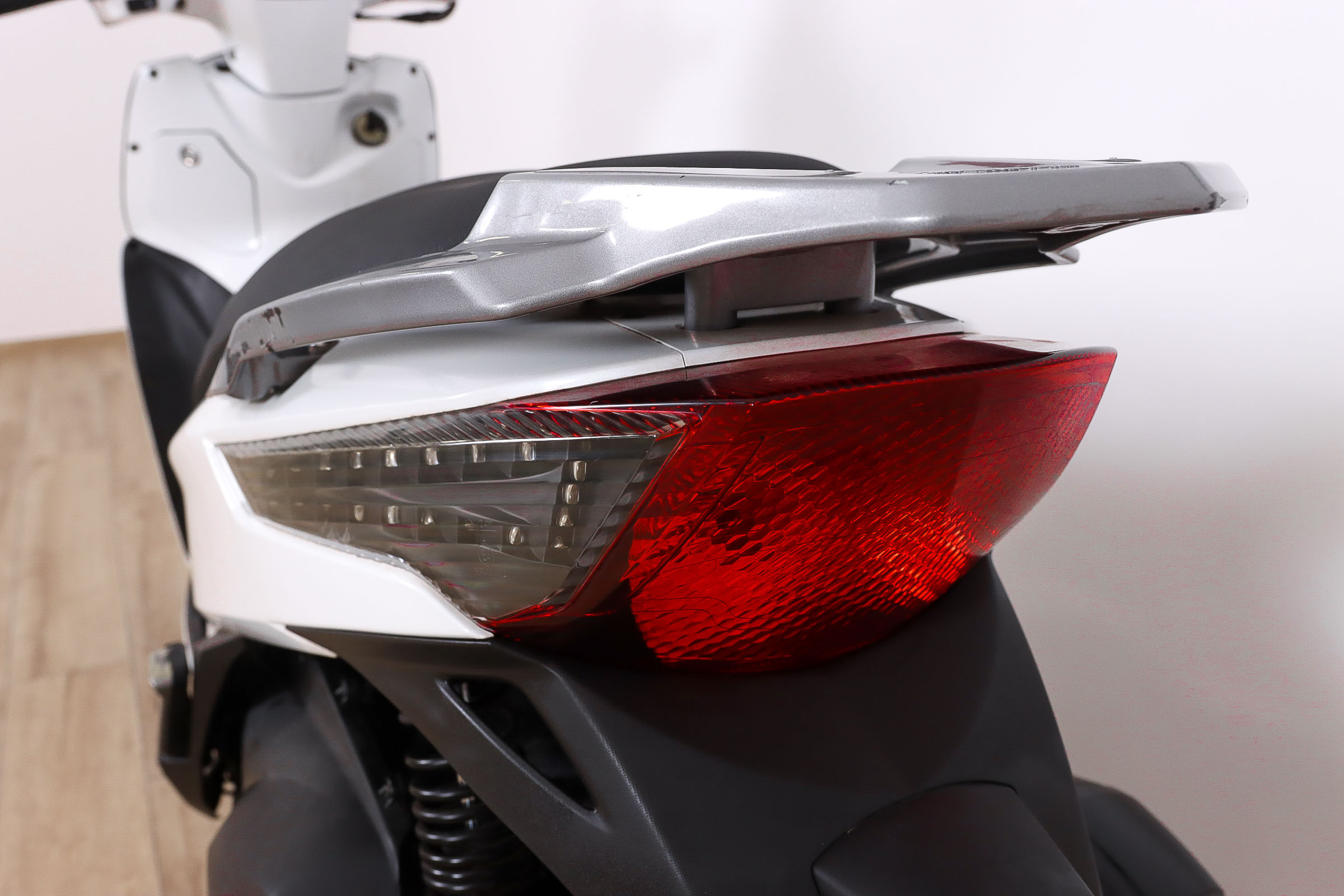 KYMCO People 125 GTi promoKYMCO8 KYMCO People 125 GTi promoKYMCO8