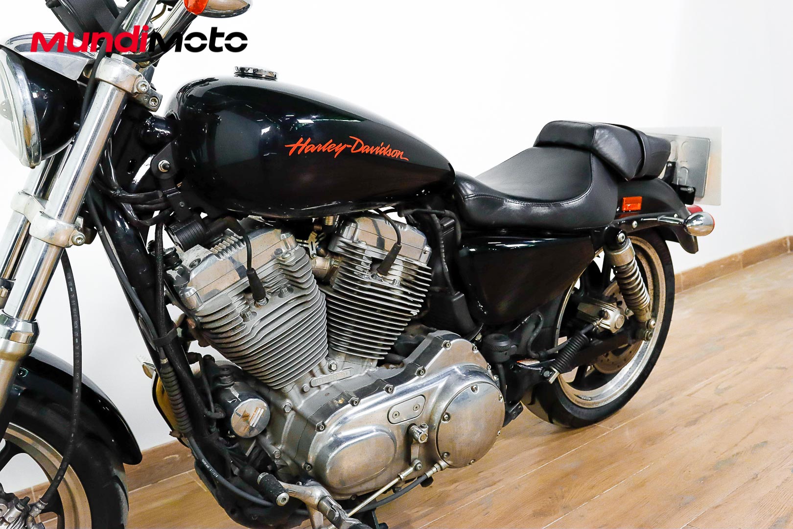 HARLEY DAVIDSON Sportster 883 LowHARLEY DAVIDSON8 HARLEY DAVIDSON Sportster 883 LowHARLEY DAVIDSON8