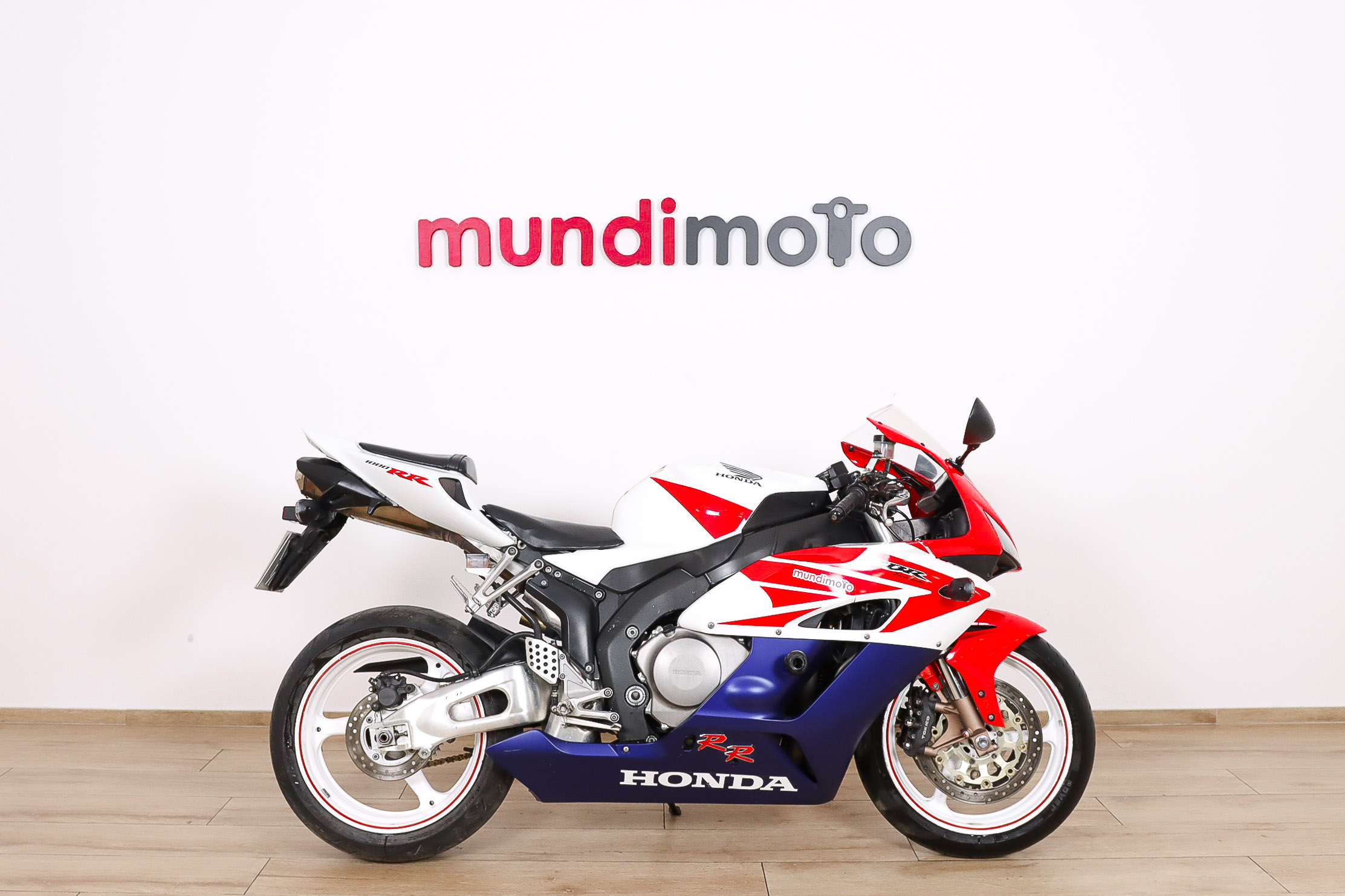 HONDA CBR 1000RRHONDA0 HONDA CBR 1000RRHONDA0