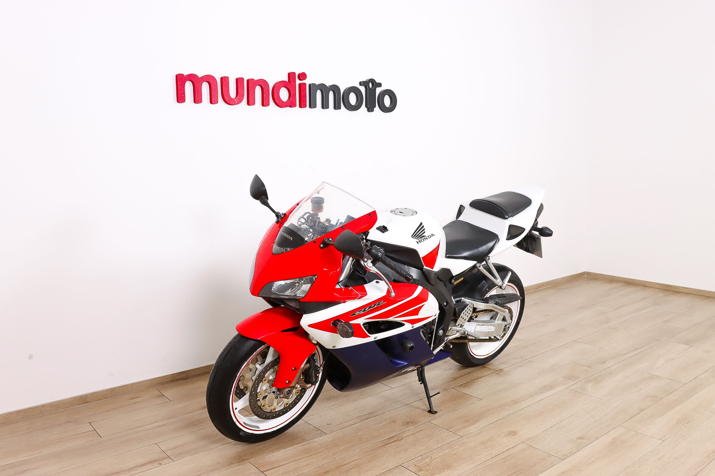 HONDA CBR 1000RRHONDA7 HONDA CBR 1000RRHONDA7