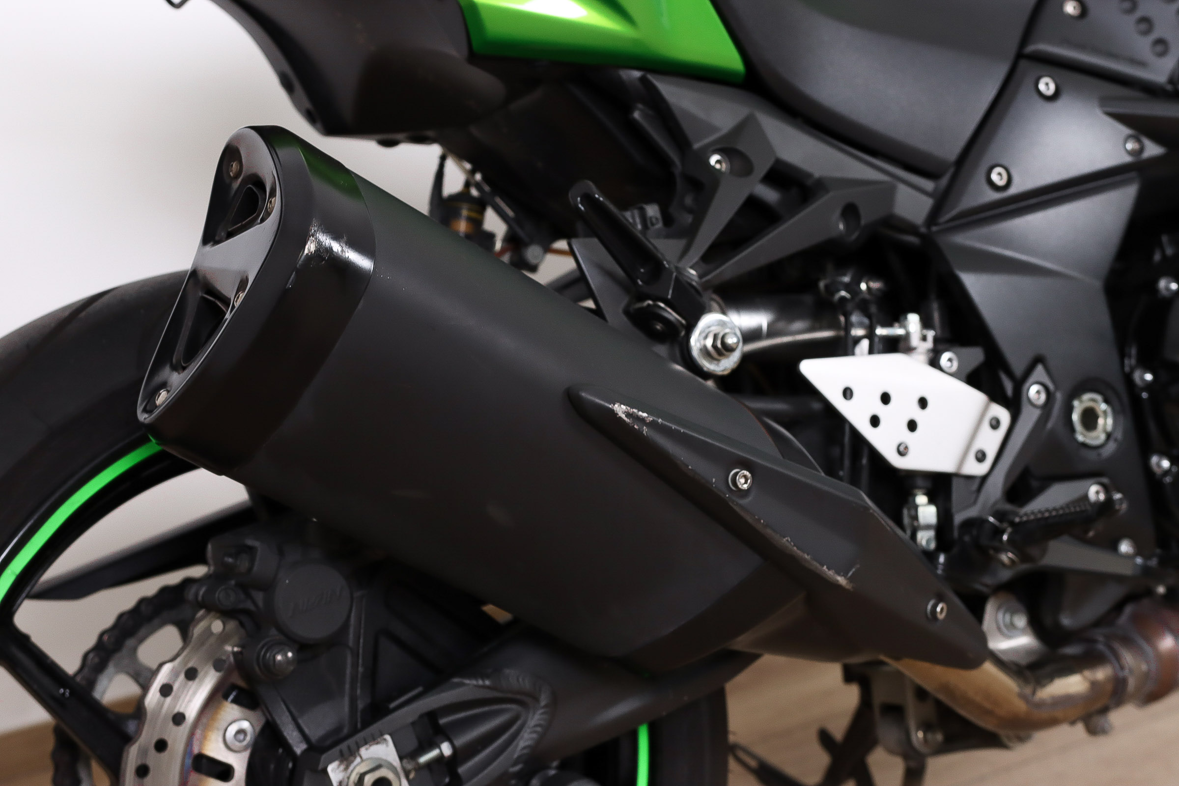 KAWASAKI Z 750RKAWASAKI5 KAWASAKI Z 750RKAWASAKI5