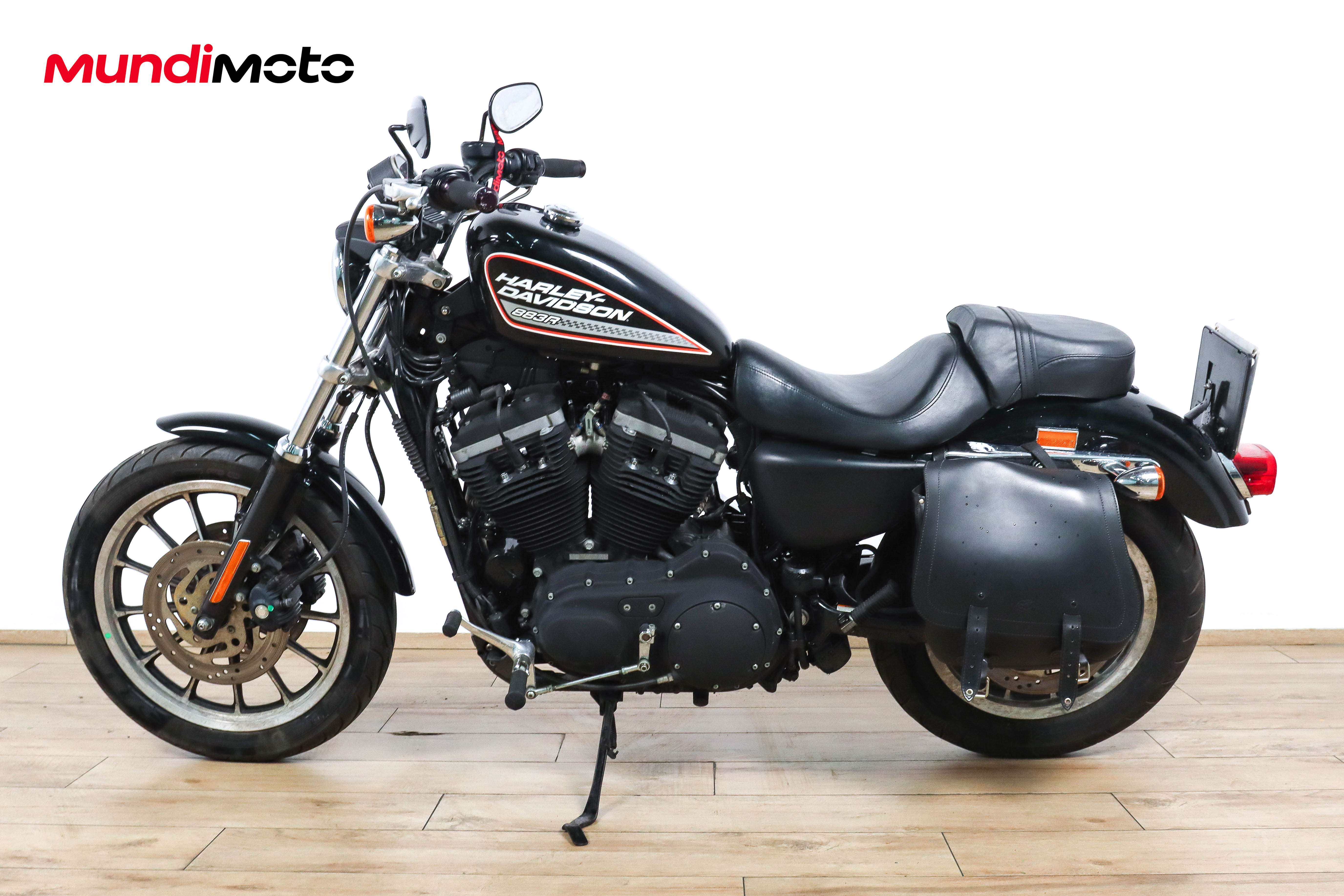 HARLEY DAVIDSON Sportster 883HARLEY DAVIDSON7 HARLEY DAVIDSON Sportster 883HARLEY DAVIDSON7