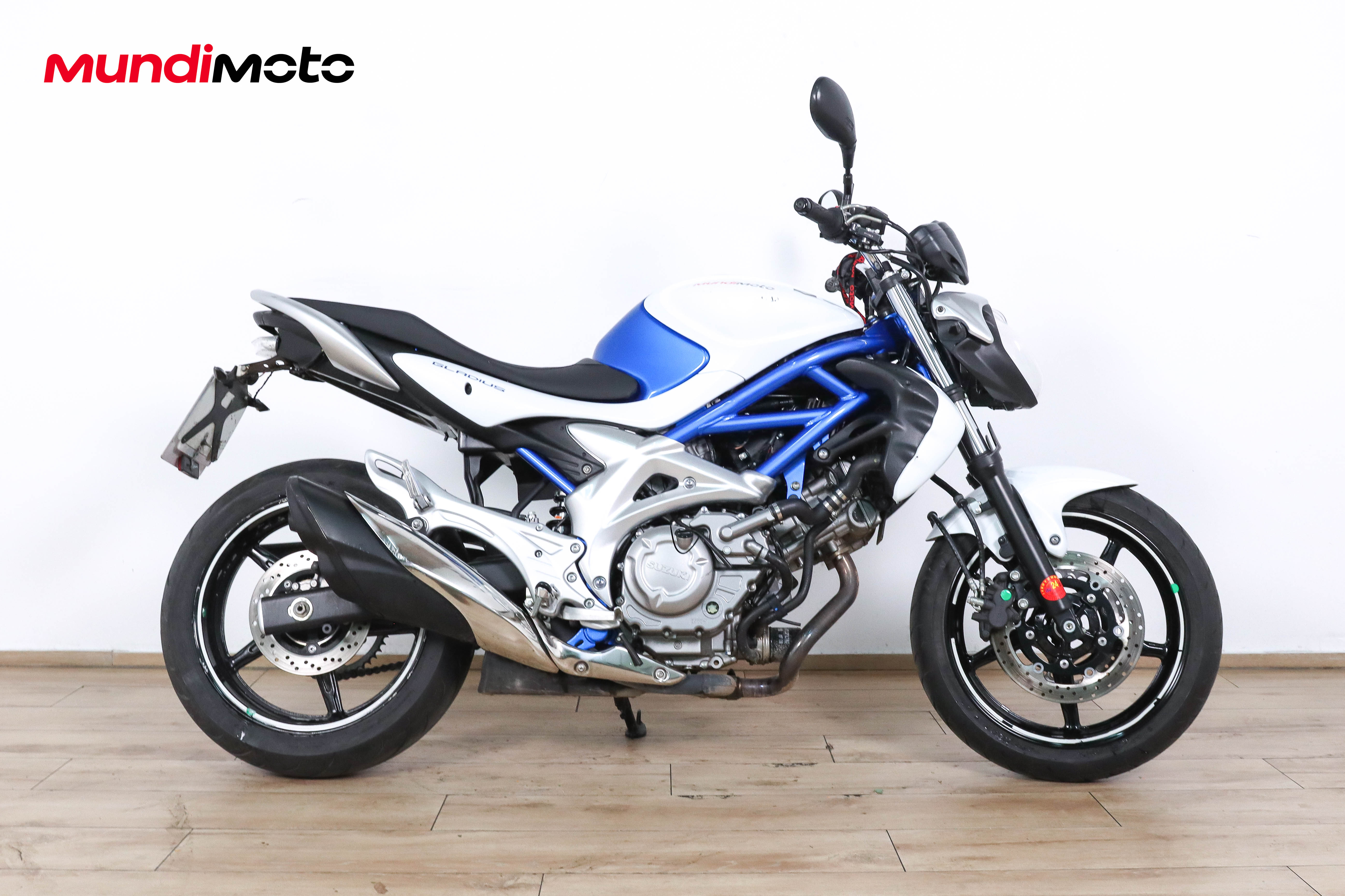 SUZUKI Gladius 650SUZUKI0 SUZUKI Gladius 650SUZUKI0
