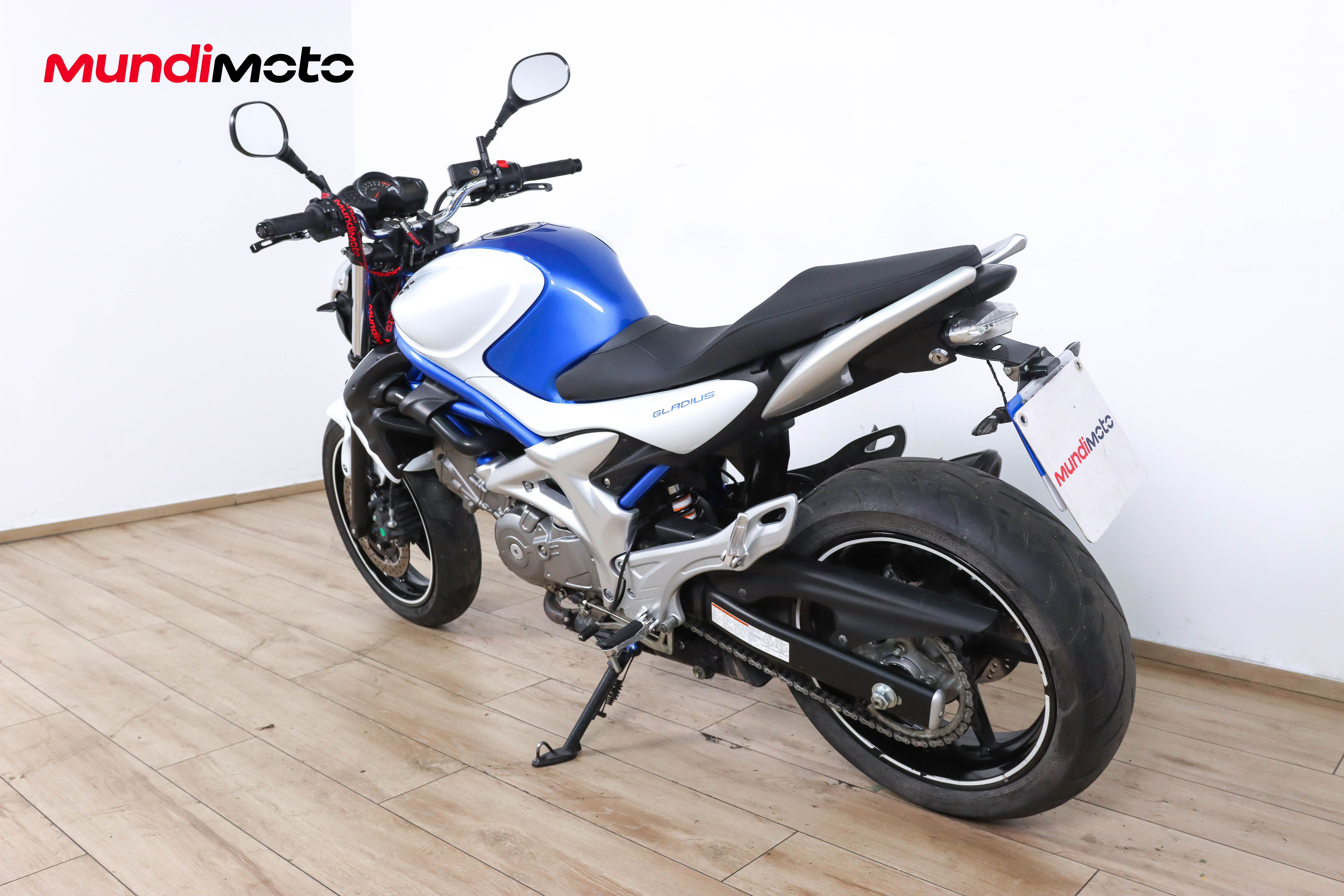 SUZUKI Gladius 650SUZUKI8 SUZUKI Gladius 650SUZUKI8